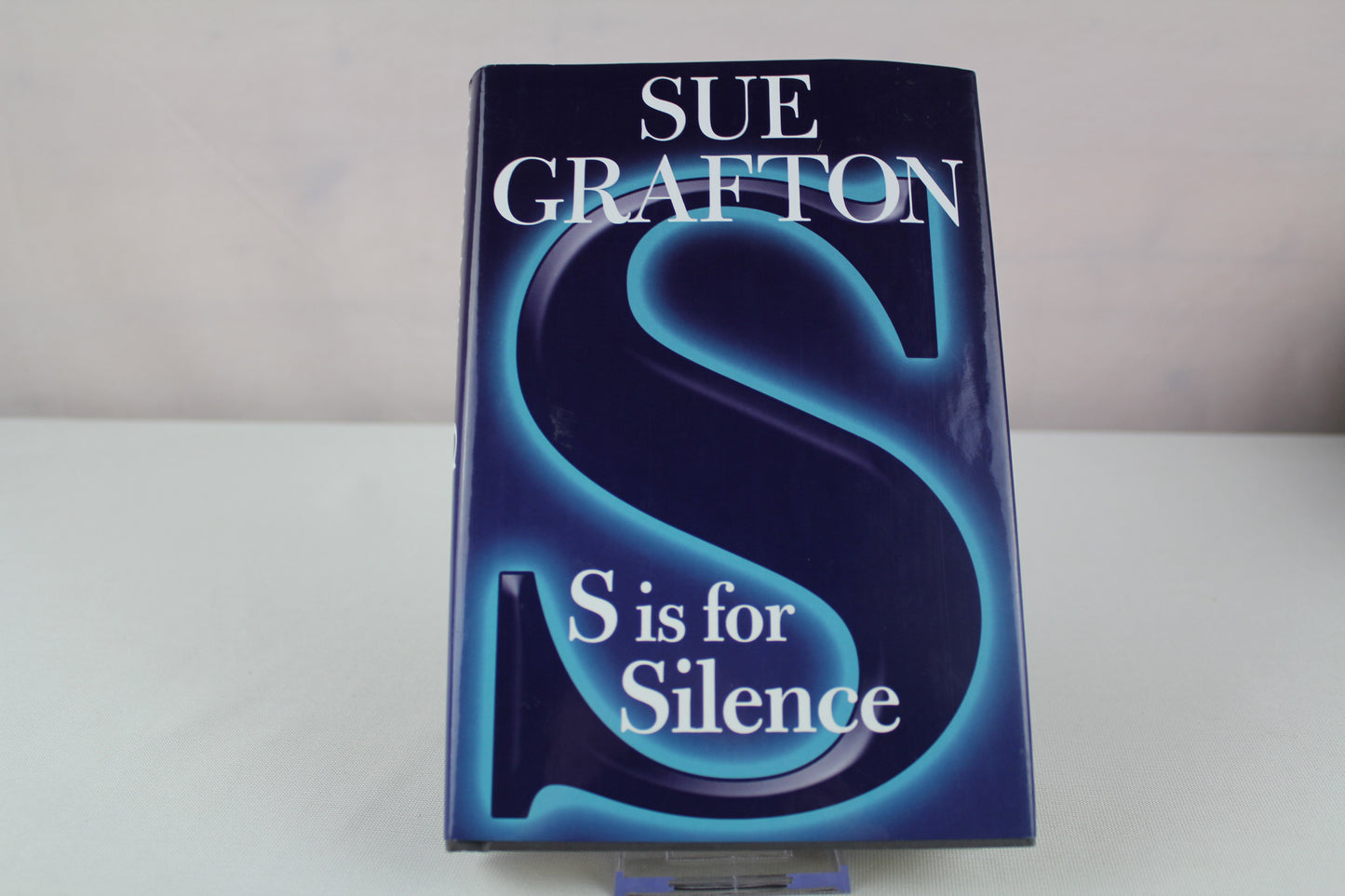 S is for Silence: A Kinsey Millhone Novel (Kinsey Millhone Mysteries) by Sue Grafton