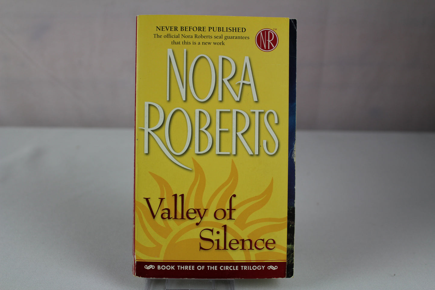 Valley of Silence (The Circle Trilogy, Book 3) by Nora  Roberts
