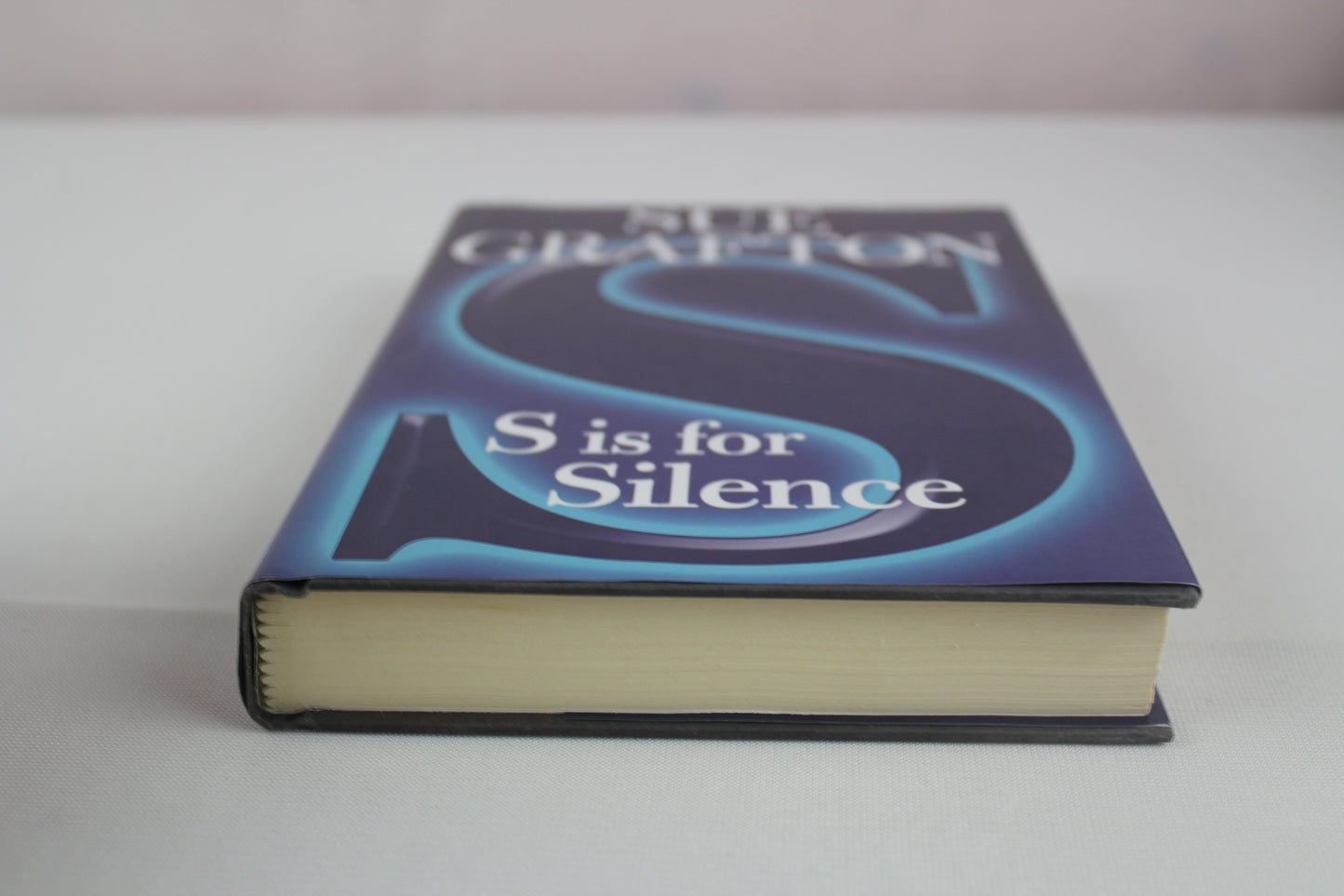S is for Silence: A Kinsey Millhone Novel (Kinsey Millhone Mysteries) by Sue Grafton