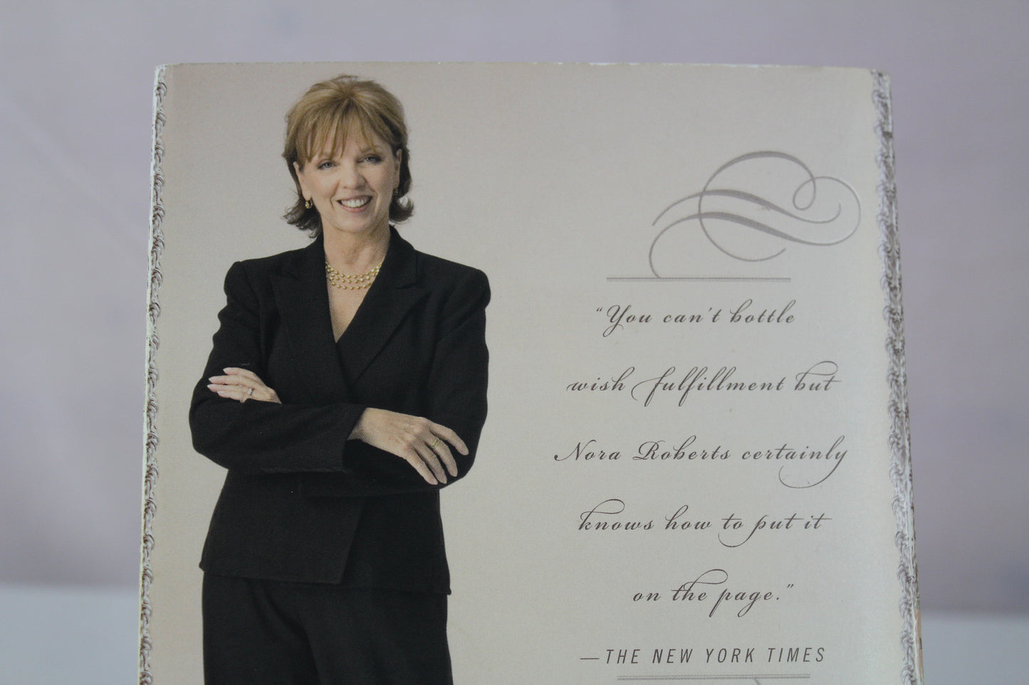 Vision in White (The Bride Quartet, Book 1) by Nora Roberts