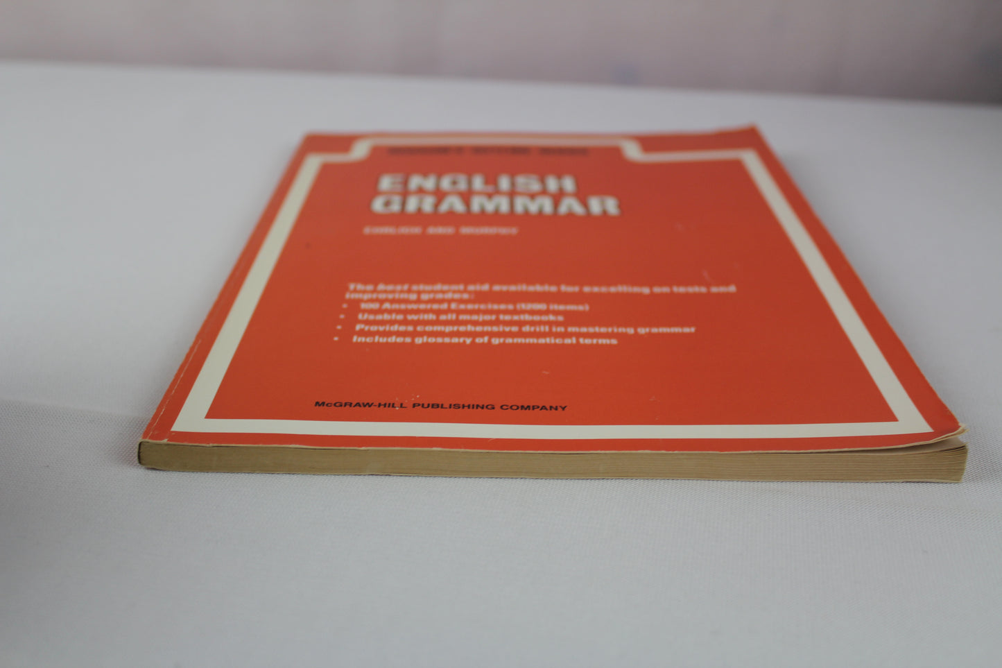 Schaum's outline of English grammar (Schaum's outline series) by Eugene H Ehrlich