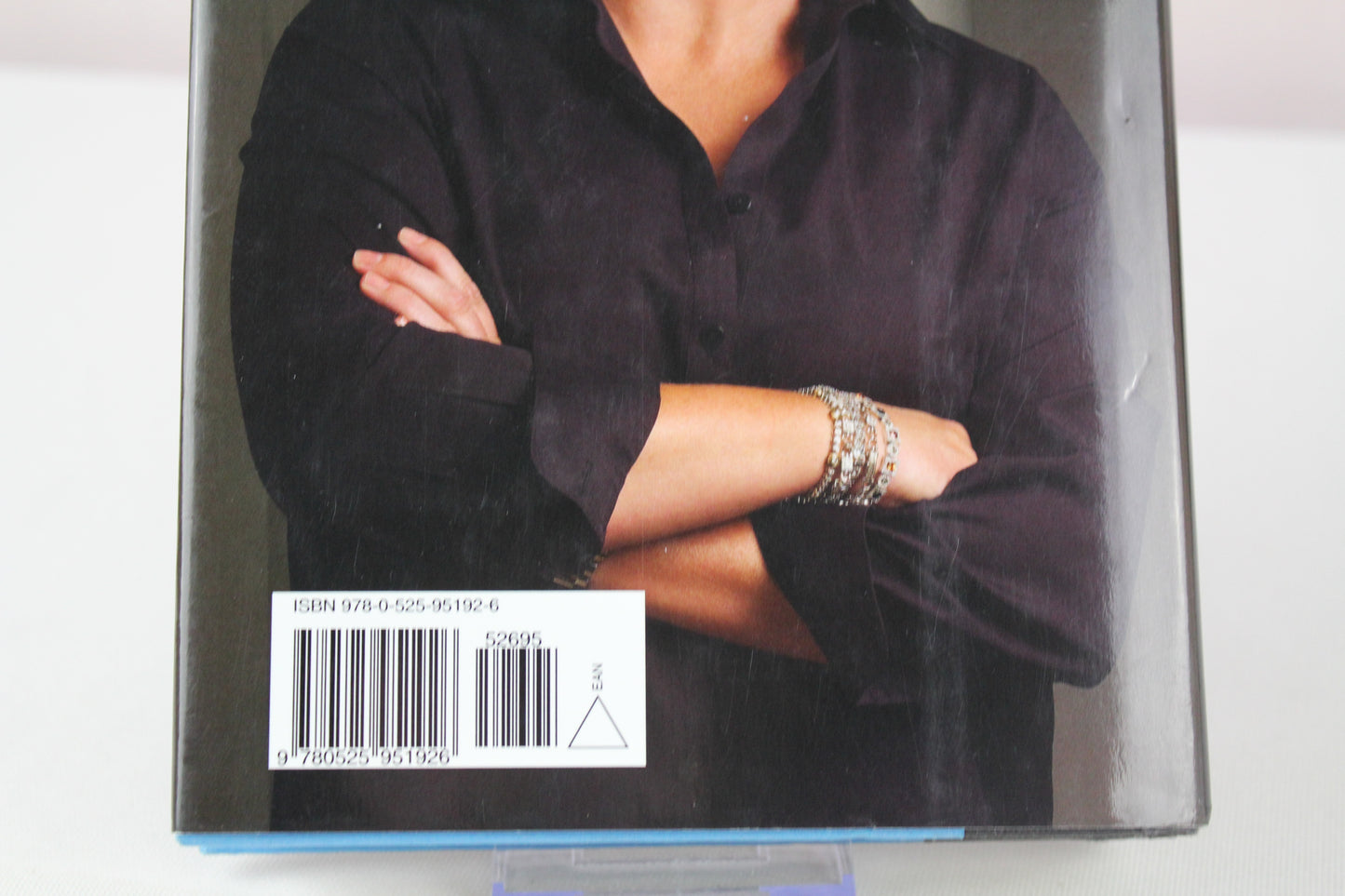 Secrets to the Grave by Tami Hoag