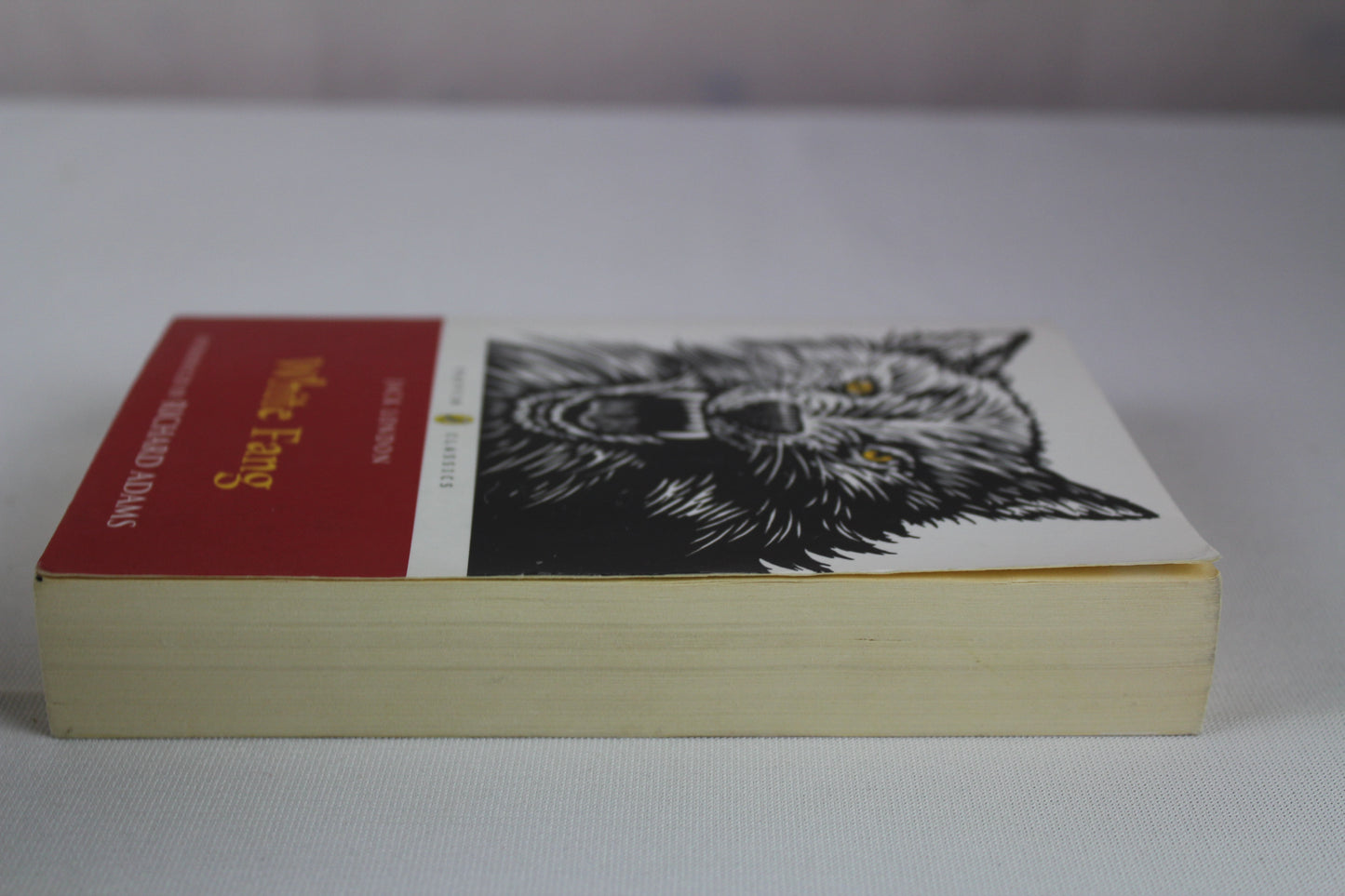 White Fang (Puffin Classics) by Jack London