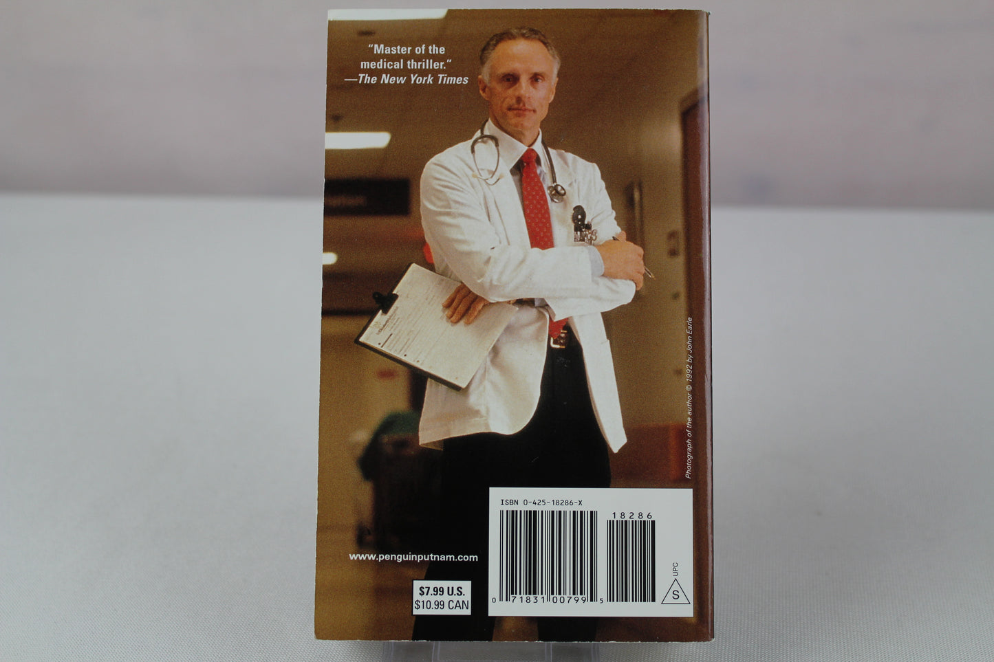 Shock (A Medical Thriller) by Robin Cook