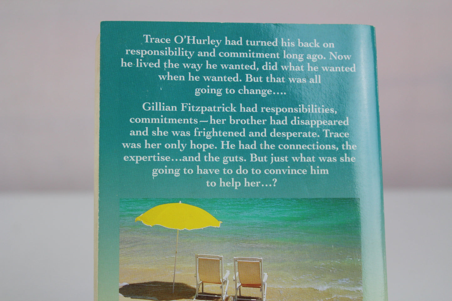 Without A Trace (The O'hurleys) by Nora Roberts
