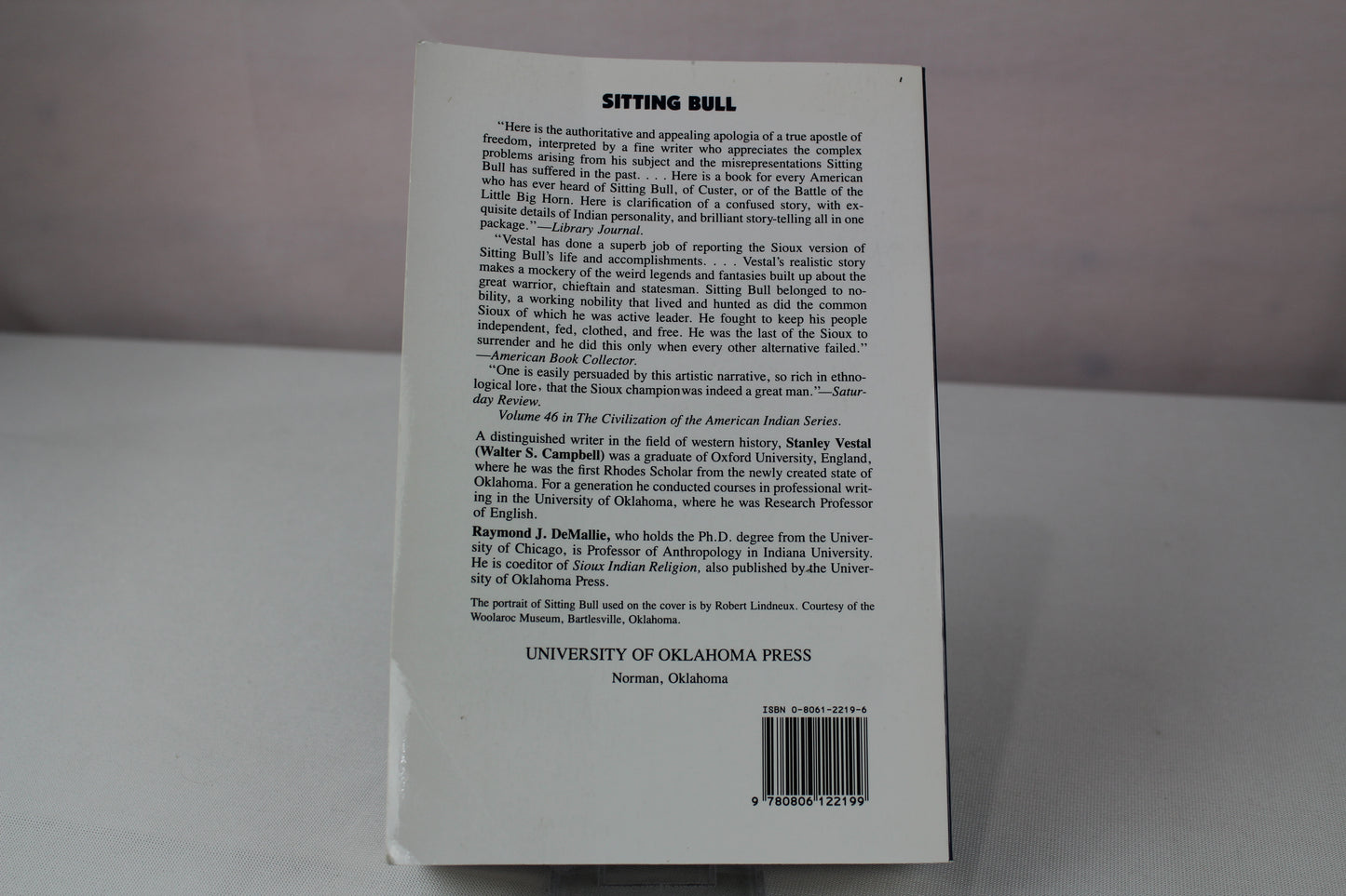 Sitting Bull: Champion of the Sioux (Volume 46) (The Civilization of the American Indian Series) by Stanley Vestal