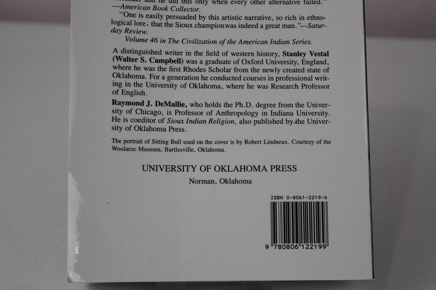 Sitting Bull: Champion of the Sioux (Volume 46) (The Civilization of the American Indian Series) by Stanley Vestal