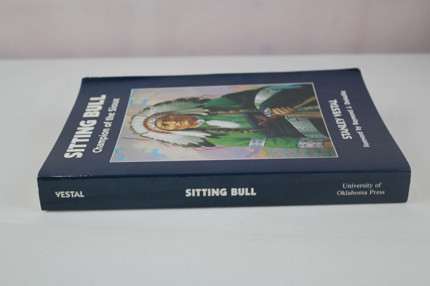 Sitting Bull: Champion of the Sioux (Volume 46) (The Civilization of the American Indian Series) by Stanley Vestal