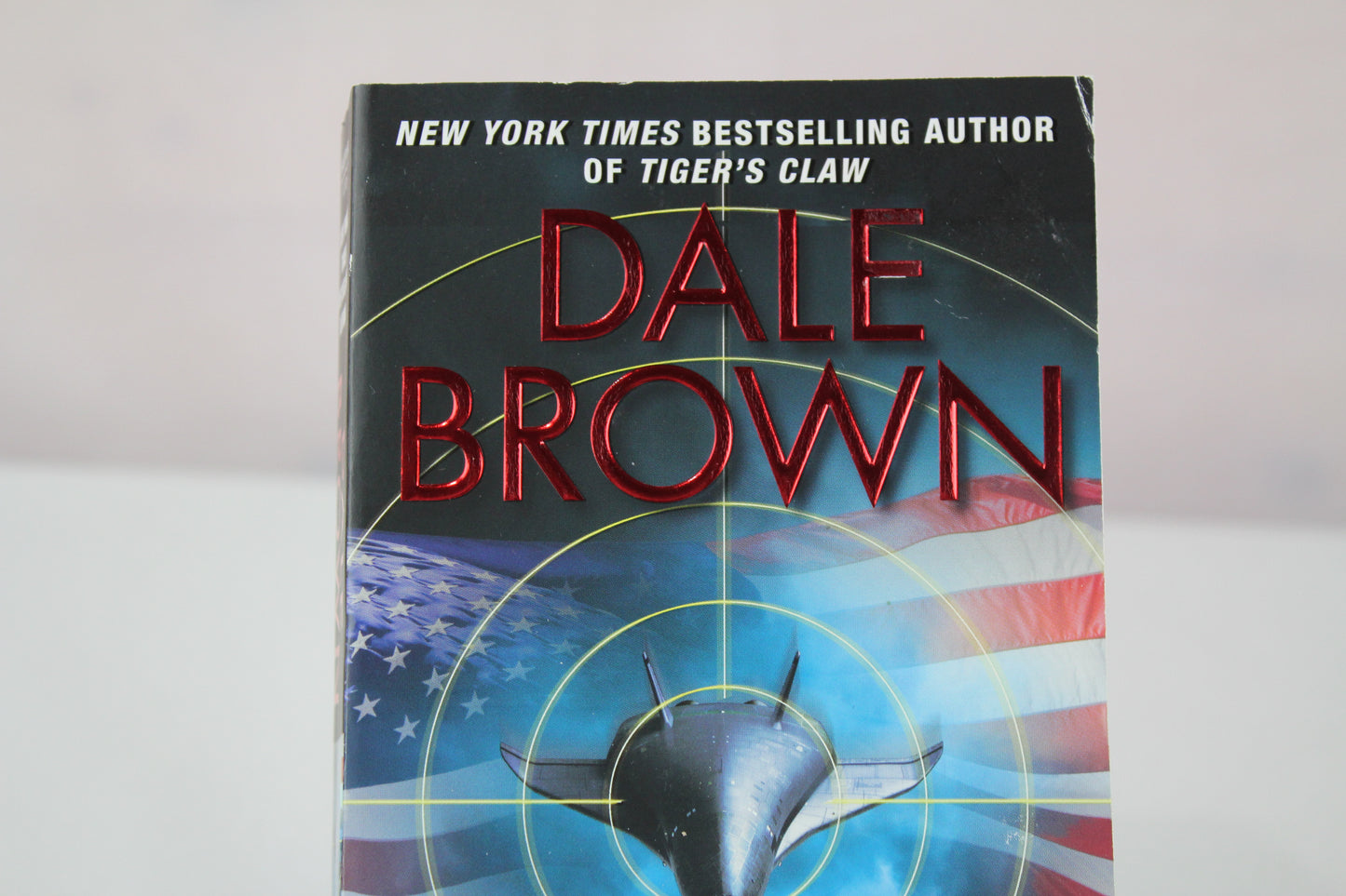 Starfire: A Gripping Technothriller of Space Warfare and Orbital Domination (Brad McLanahan, 2) by Dale Brown
