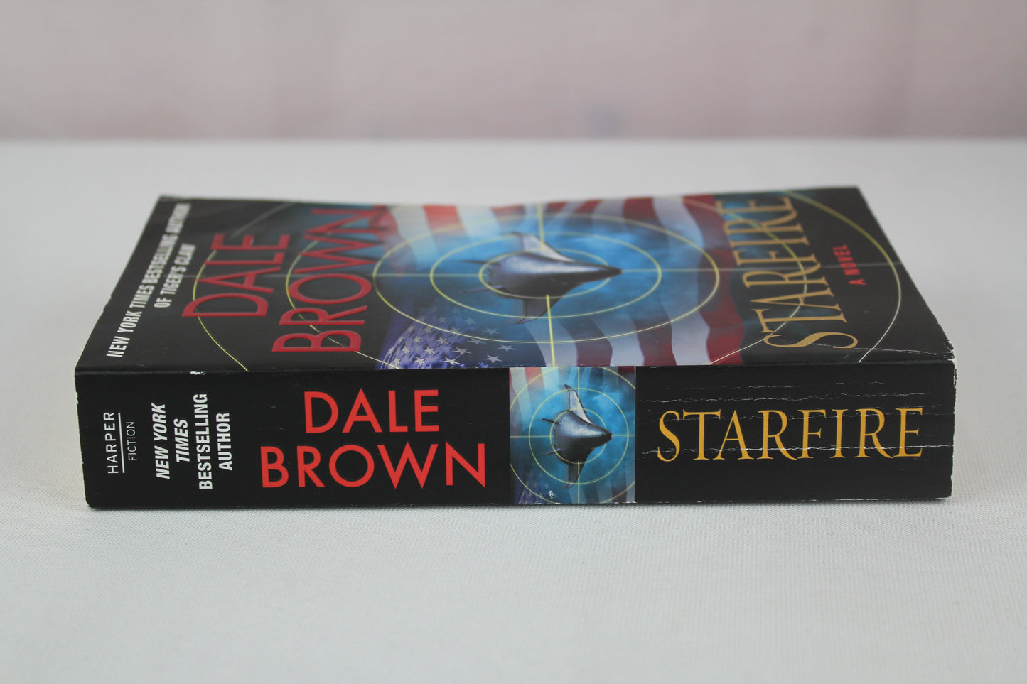 Starfire: A Gripping Technothriller of Space Warfare and Orbital Domination (Brad McLanahan, 2) by Dale Brown