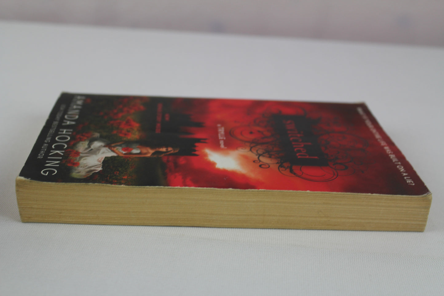 Switched (A Trylle Novel, 1) by Amanda Hocking