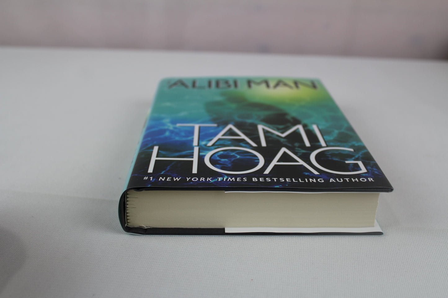 The Alibi Man by Tami Hoag