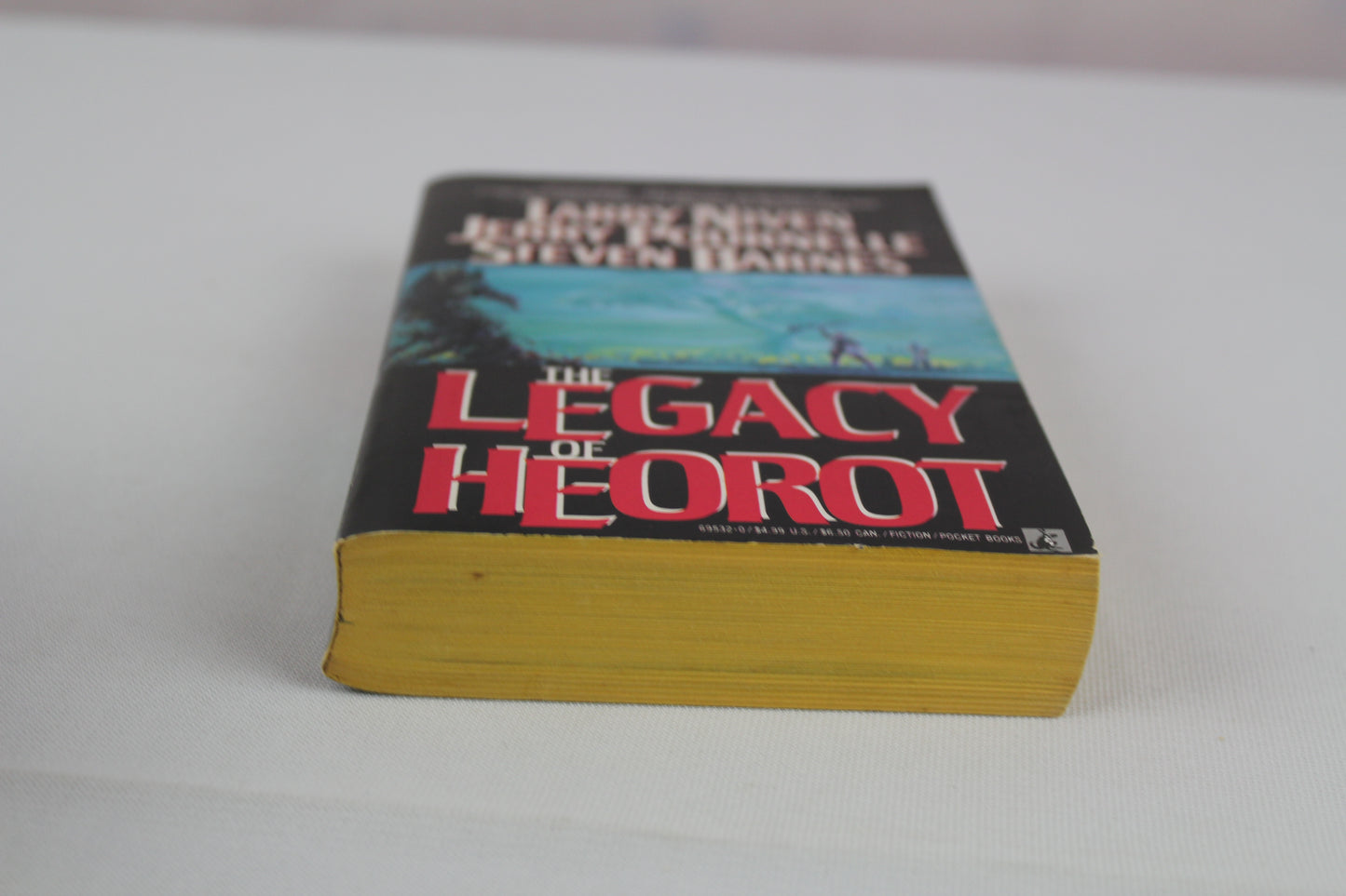 The Legacy of Heorot (Heorot, No 1) by Larry Niven, Steven Barnes, Jerry Pournelle