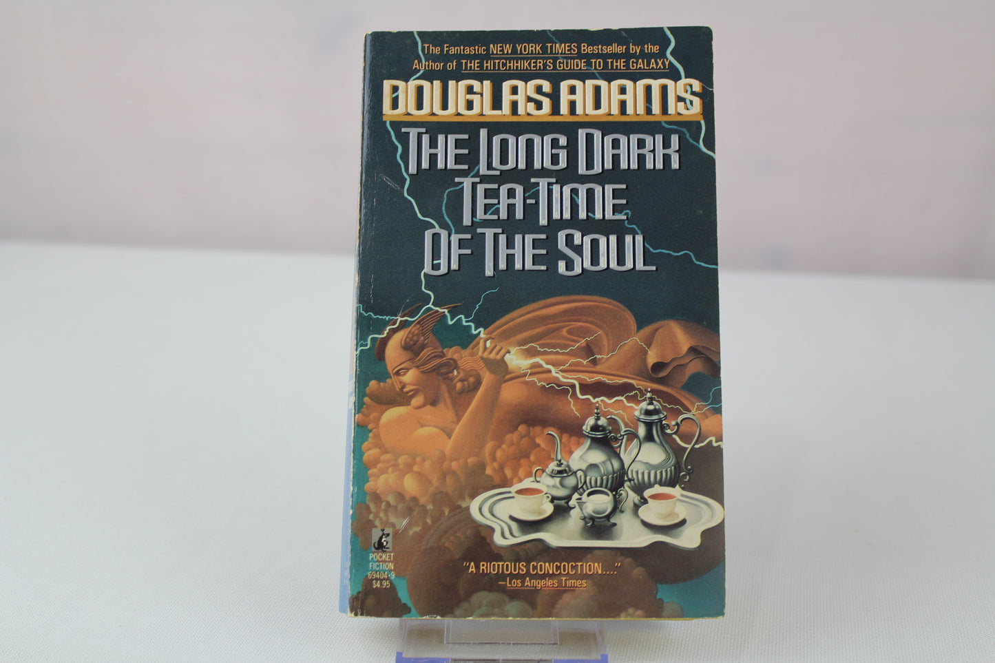 The Long Dark Tea-Time of the Soul by Douglas Adams
