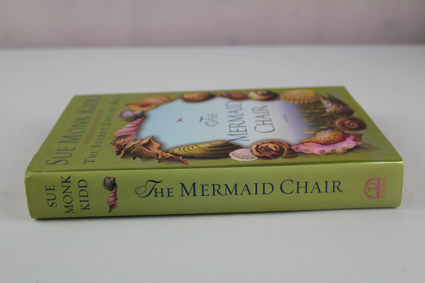 The Mermaid Chair: A Novel by Sue Monk Kidd