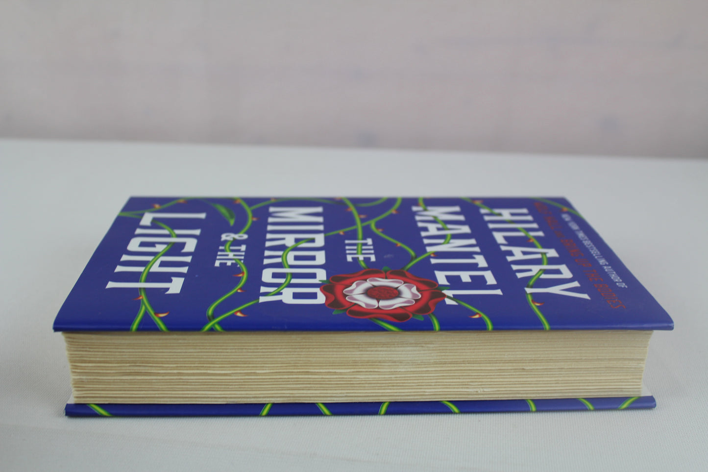 The Mirror and the Light (International Edition) by Hilary Mantel