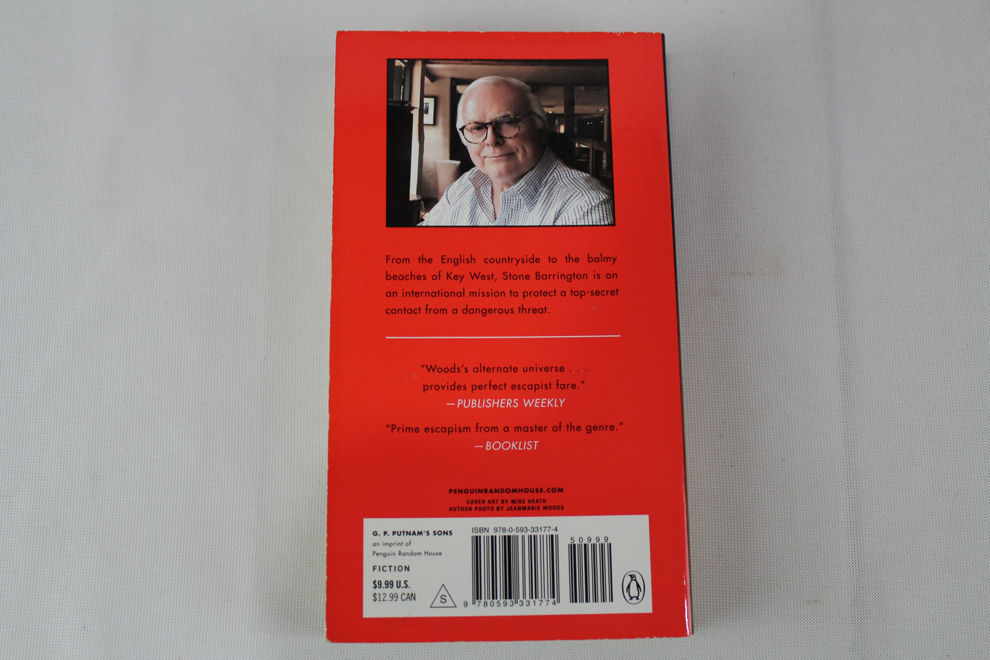 A Safe House (A Stone Barrington Novel) by Stuart Woods
