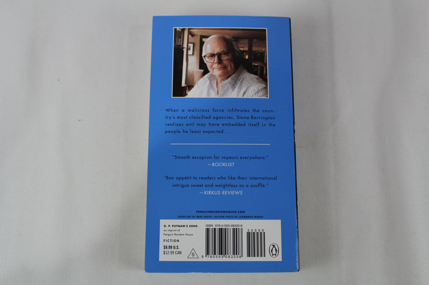 Treason (A Stone Barrington Novel) by Stuart Woods