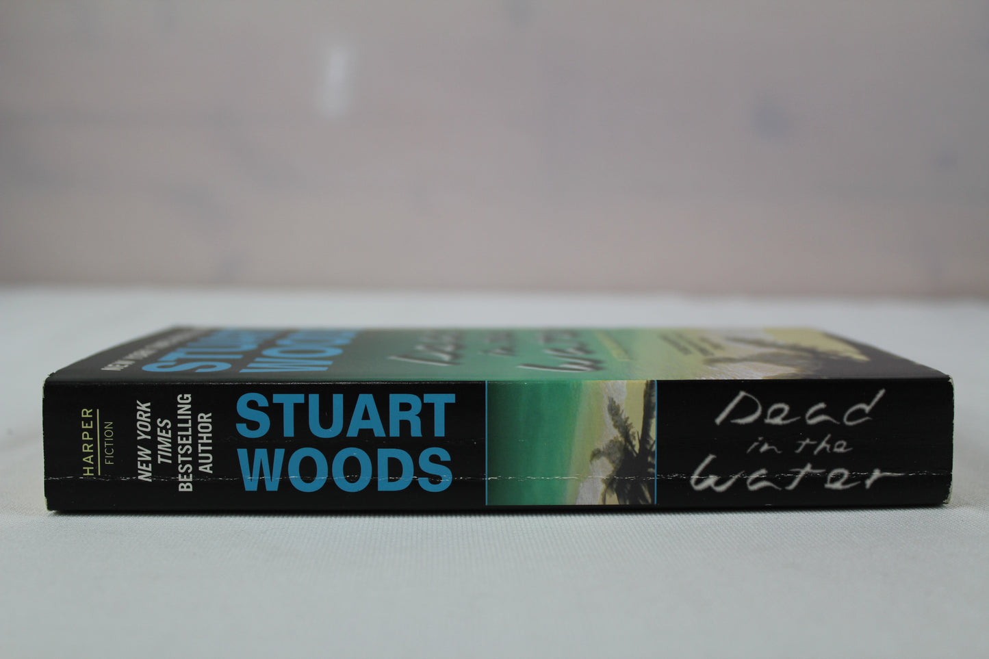 Dead in the Water: A Novel (Stone Barrington, 3) by Stuart Woods