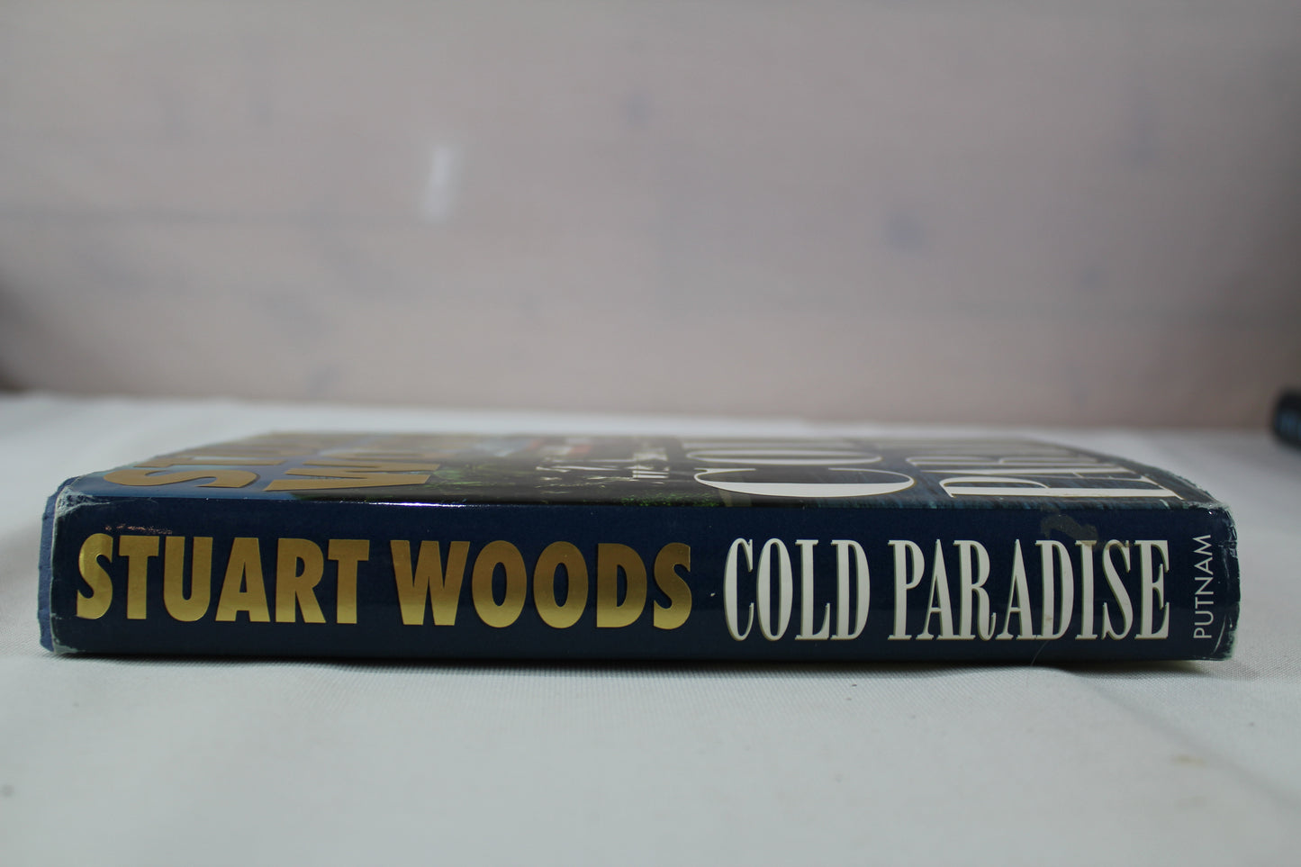 Cold Paradise (Stone Barrington) by Stuart Woods