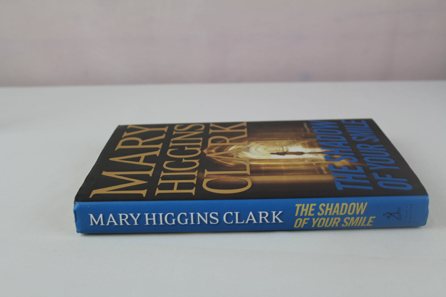 The Shadow of Your Smile (Thorndike Press Large Print Basic Series) by Mary Higgins Clark