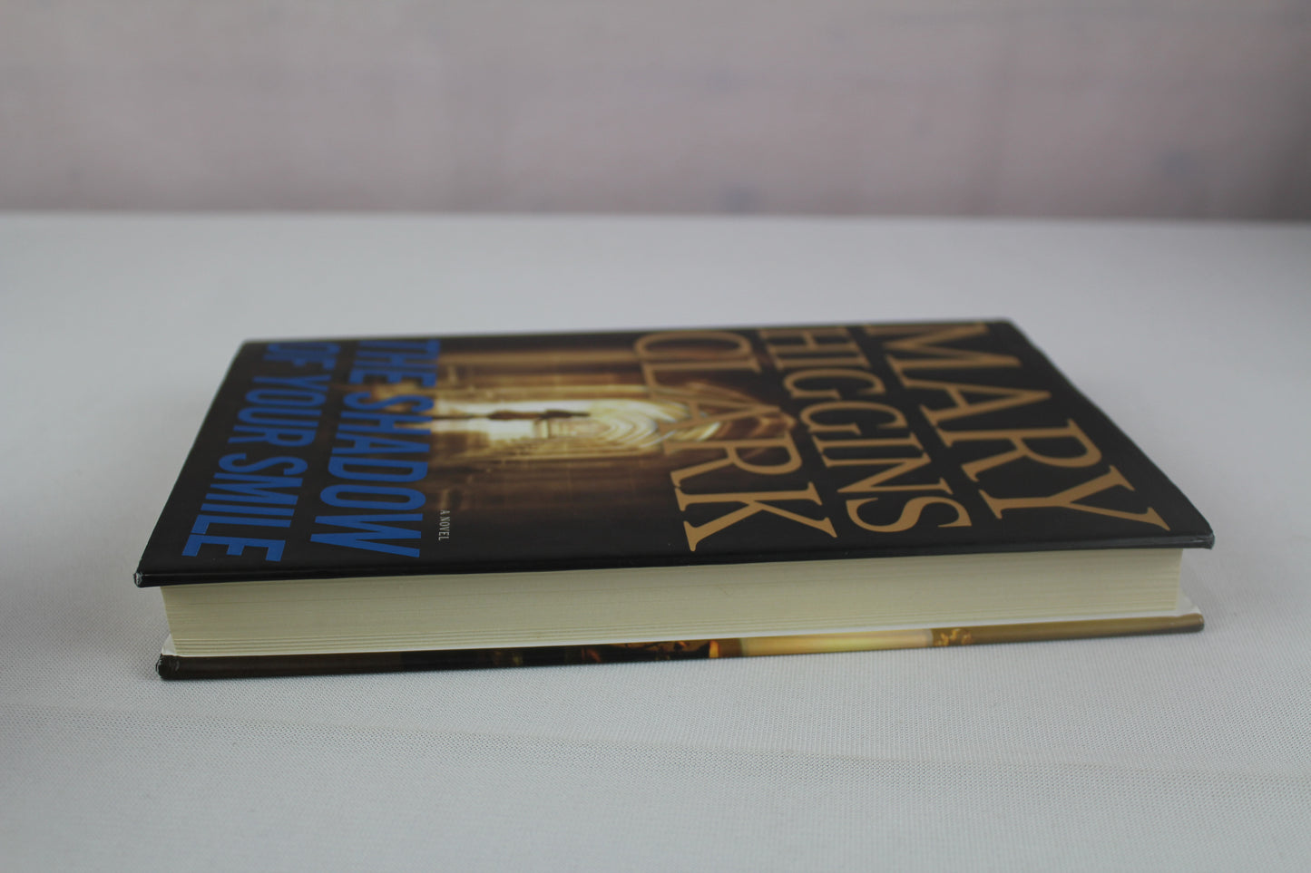 The Shadow of Your Smile (Thorndike Press Large Print Basic Series) by Mary Higgins Clark