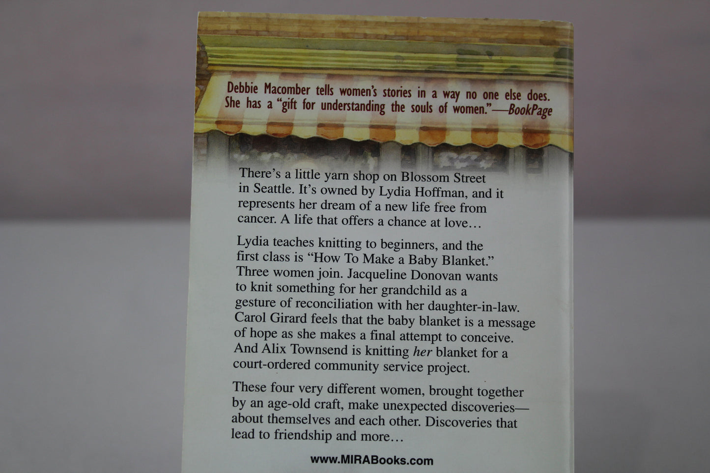 The Shop on Blossom Street (Blossom Street, No. 1) by Debbie Macomber