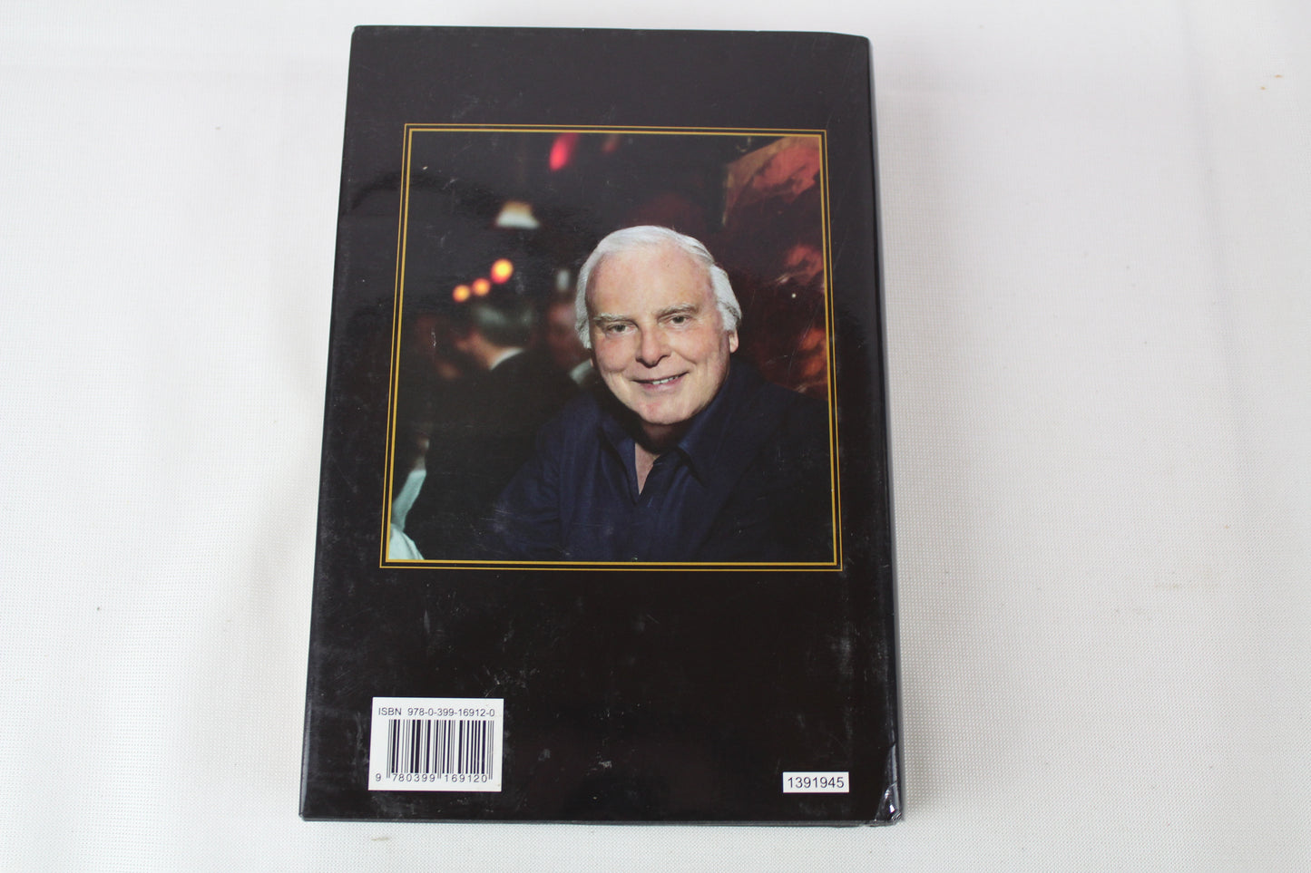 Paris Match (A Stone Barrington Novel) by Stuart Woods