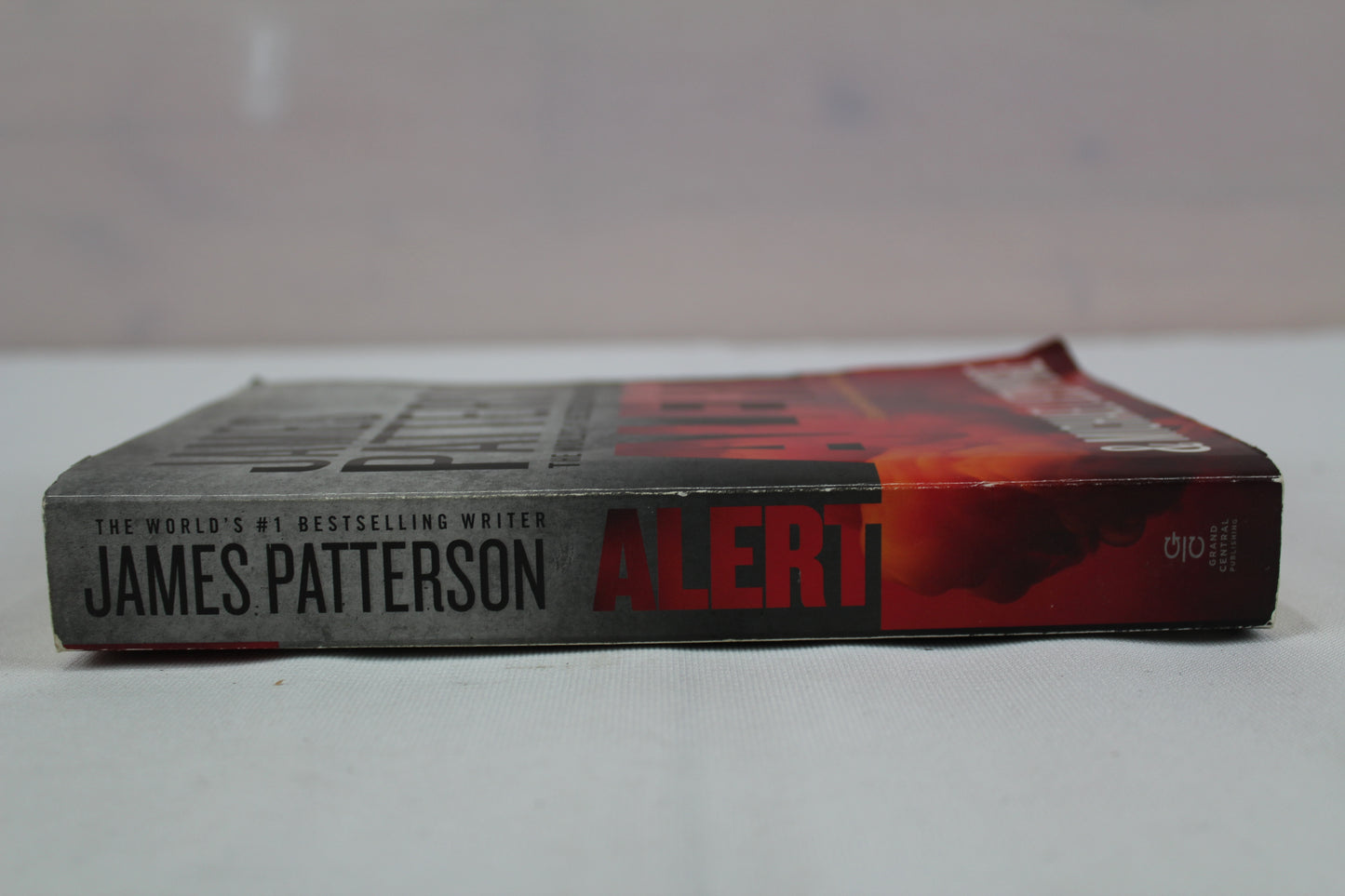 Alert (A Michael Bennett Thriller, 8) by James Patterson