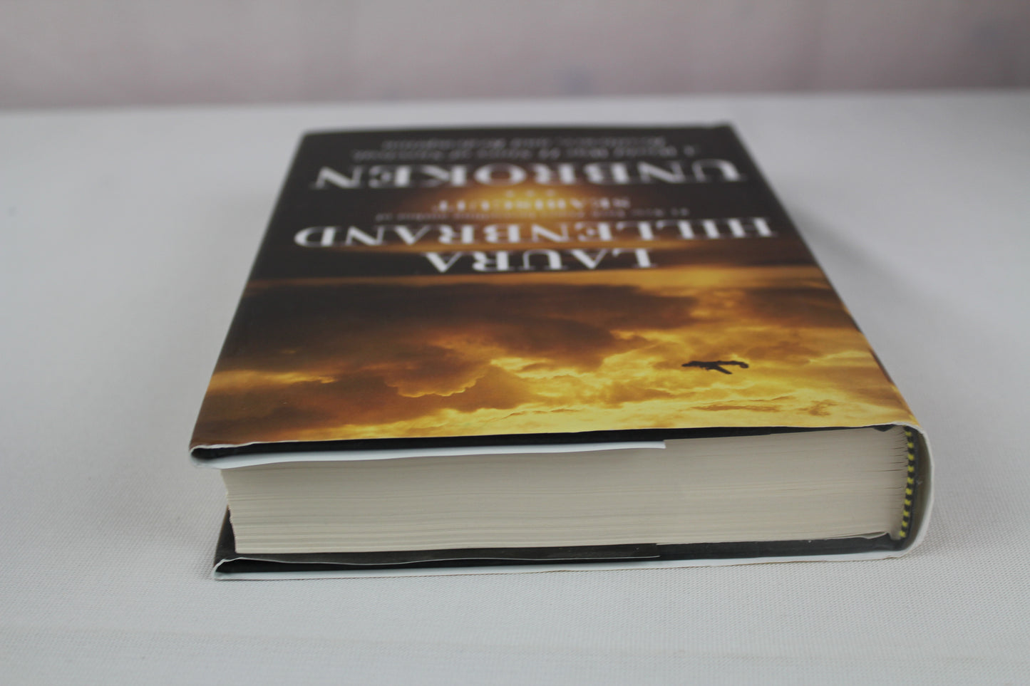 Unbroken: A World War II Story of Survival, Resilience, and Redemption by Laura Hillenbrand