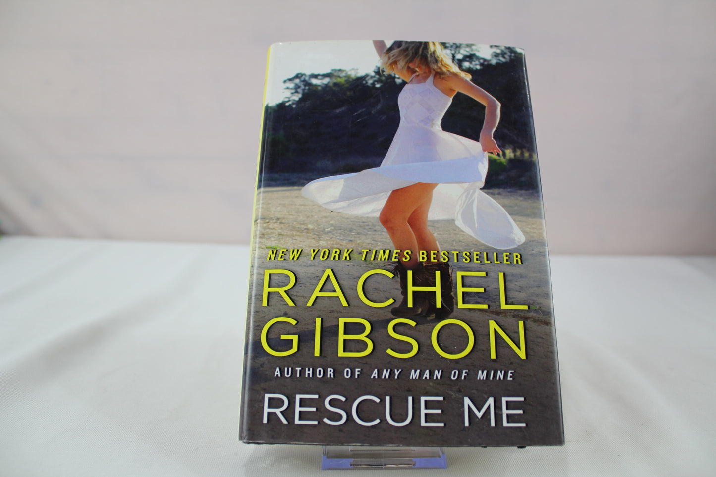 Rescue Me (Center Point Platinum Romance by Rachel Gibson