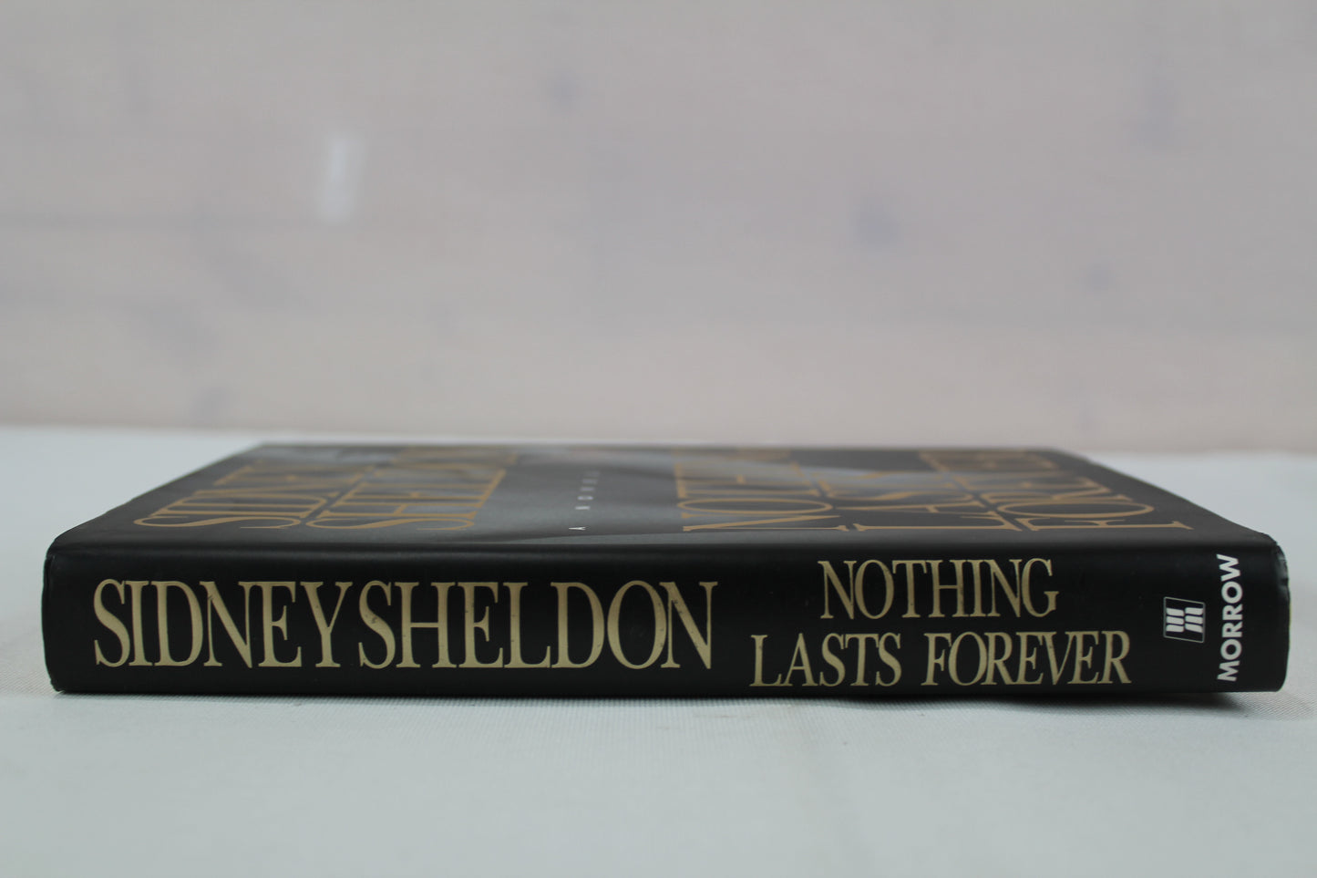 Nothing Lasts Forever by Sidney Sheldon