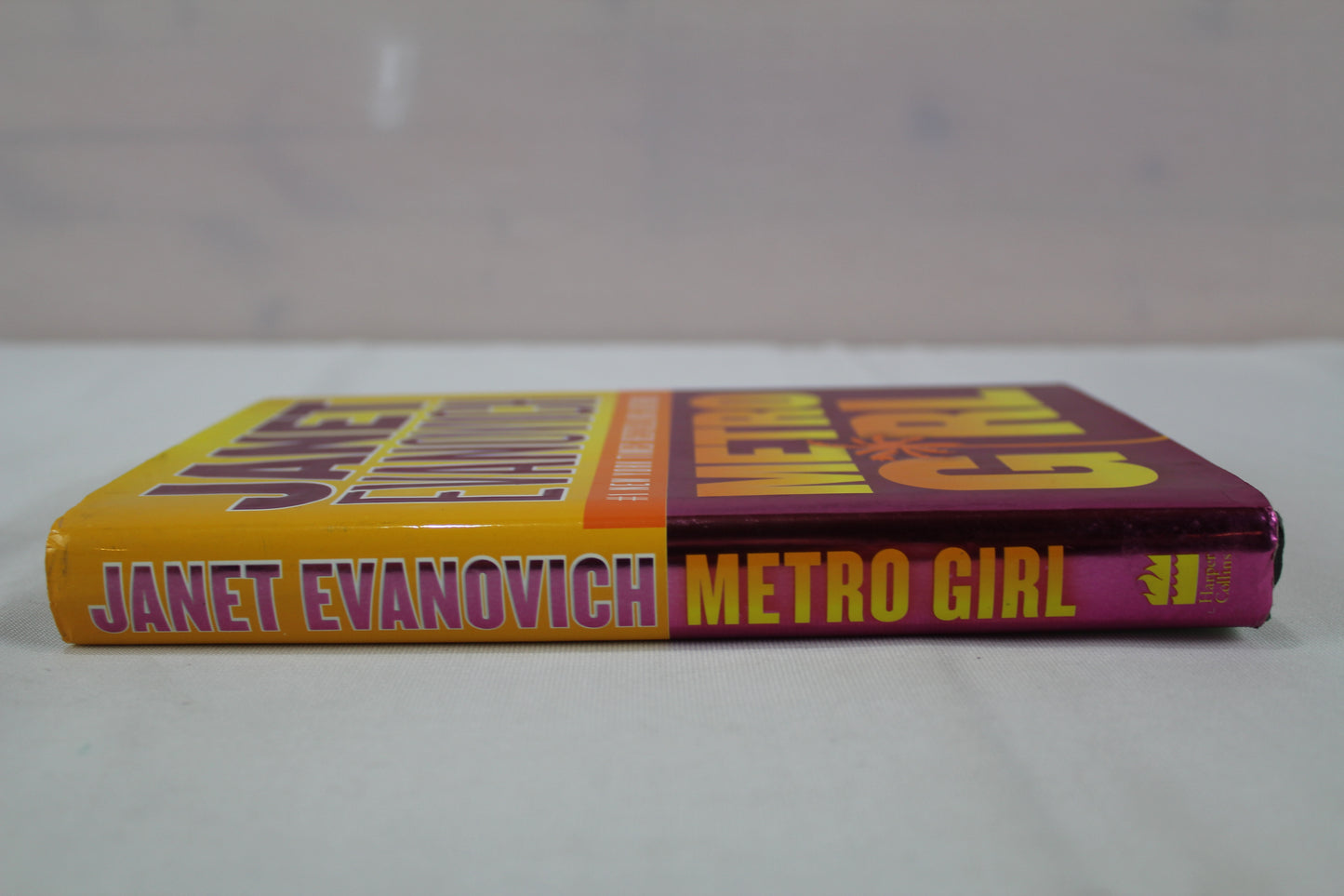 Metro Girl (Alex Barnaby Series #1) by Janet Evanovich