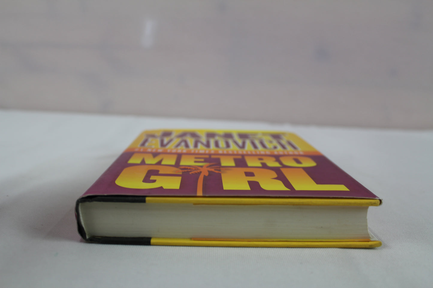 Metro Girl (Alex Barnaby Series #1) by Janet Evanovich