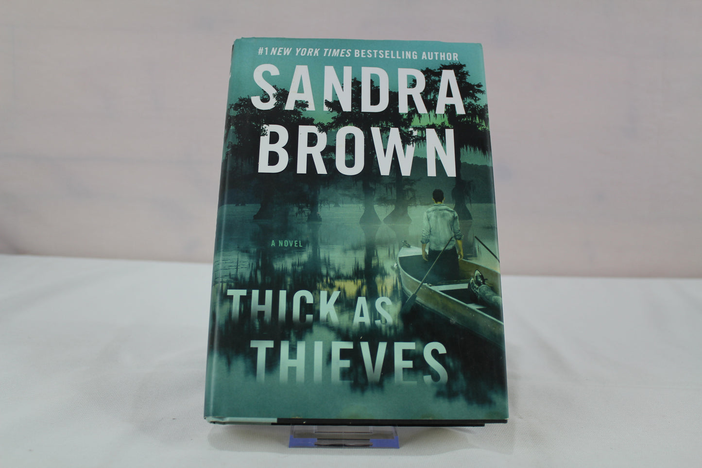 Thick as Thieves by Sandra Brown