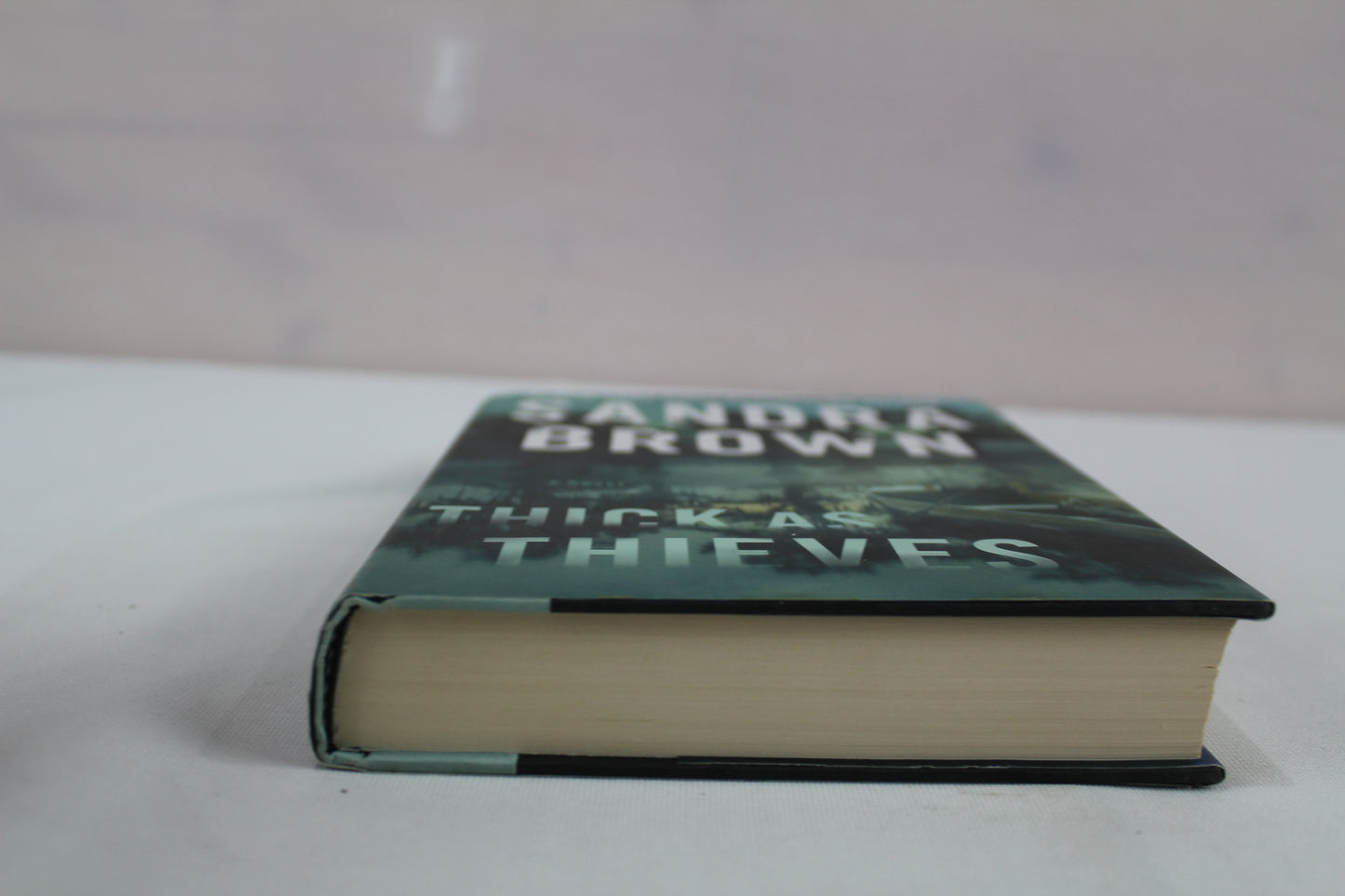 Thick as Thieves by Sandra Brown