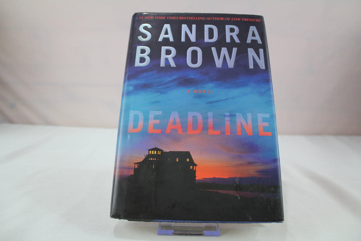 Deadline by Sandra Brown