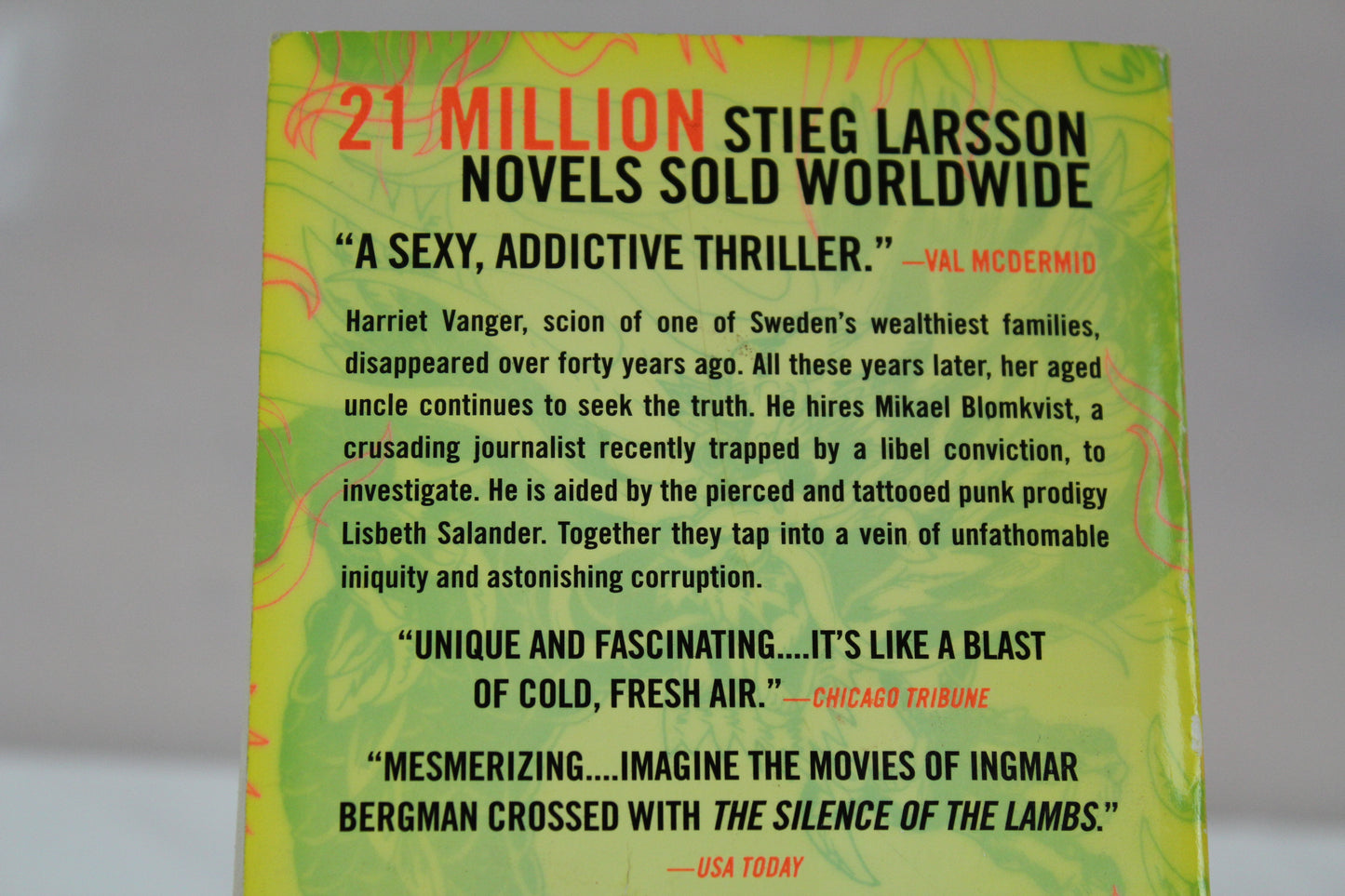 The Girl with the Dragon Tattoo (The Girl with the Dragon Tattoo Series) by Stieg Larsson, Reg Keeland