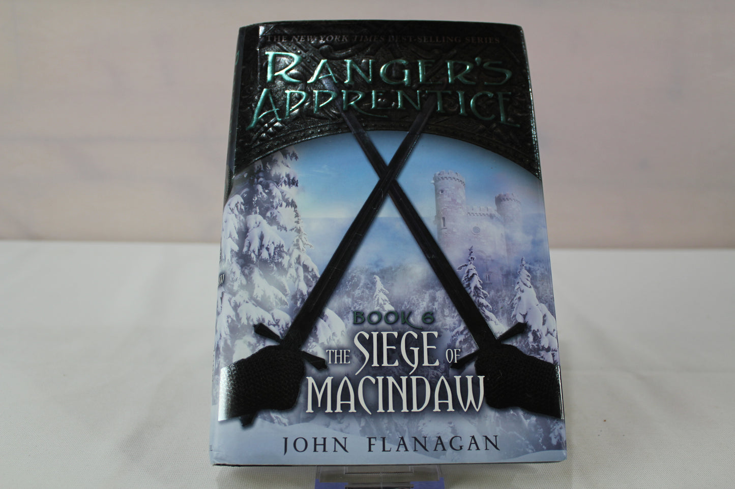 The Siege of Macindaw: Book Six (Ranger's Apprentice) by John Flanagan