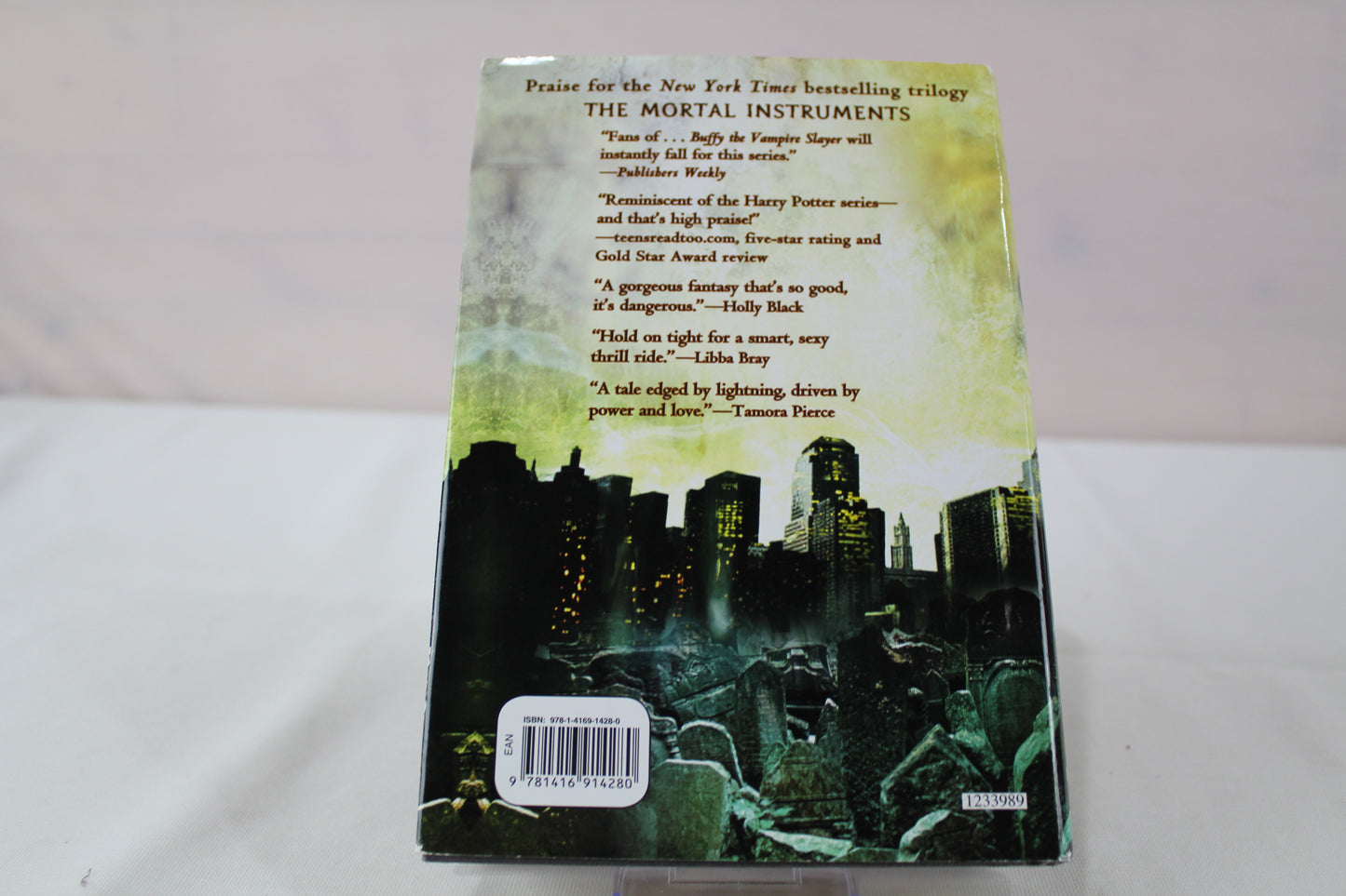 City of Bones (Mortal Instruments) by Cassandra Clare
