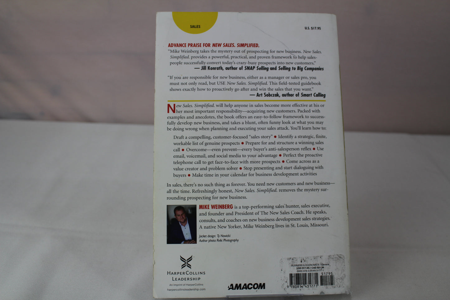 New Sales. Simplified.: The Essential Handbook for Prospecting and New Business Development by Mike Weinberg