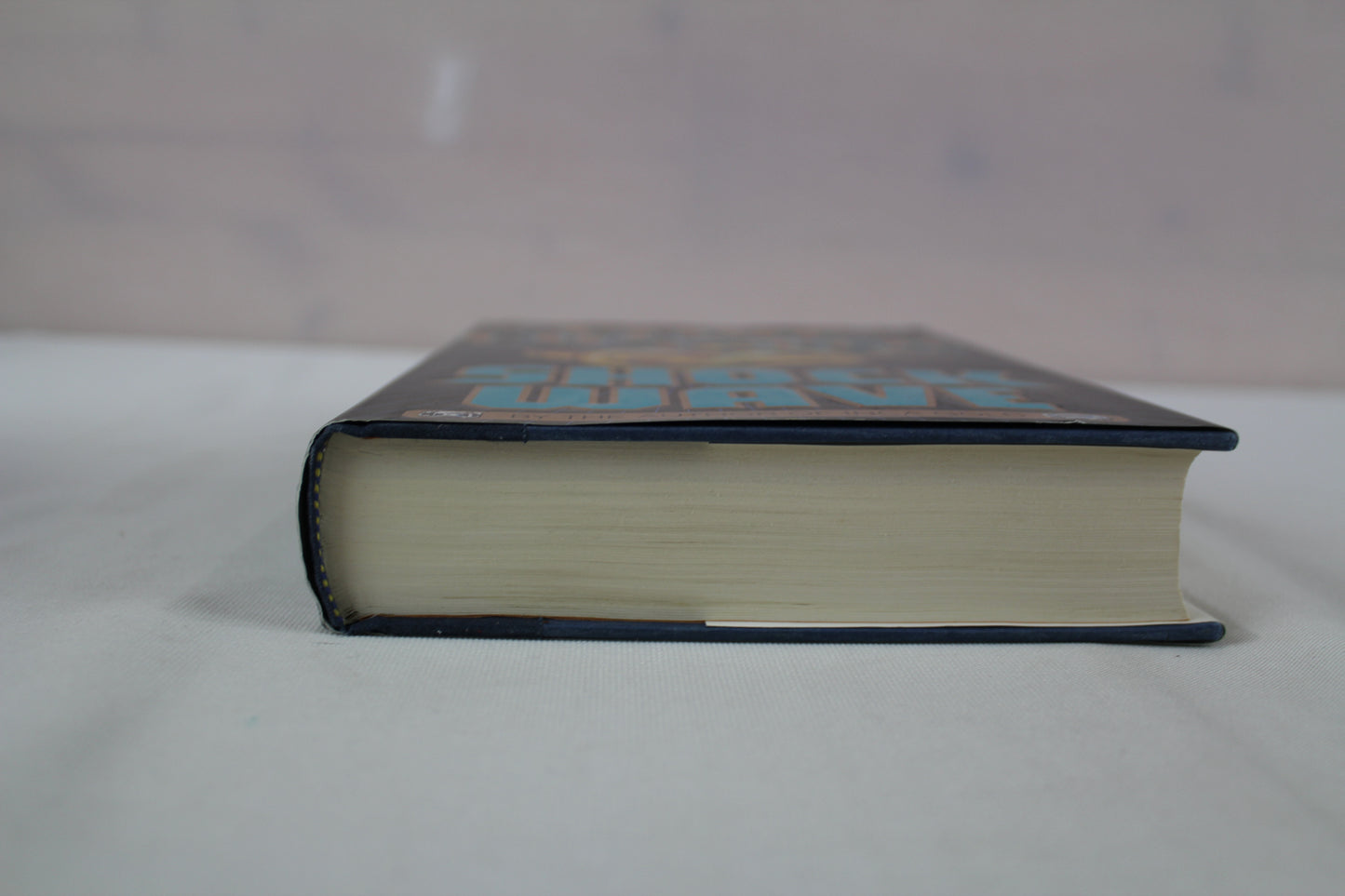 Shock Wave (Dirk Pitt Adventures) by Clive Cussler