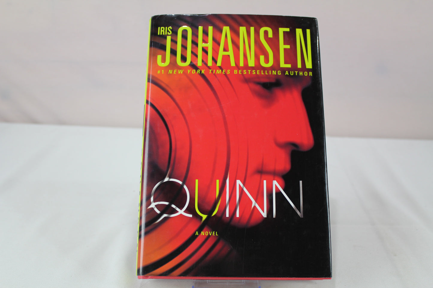 Quinn (Eve Duncan) by Iris Johansen