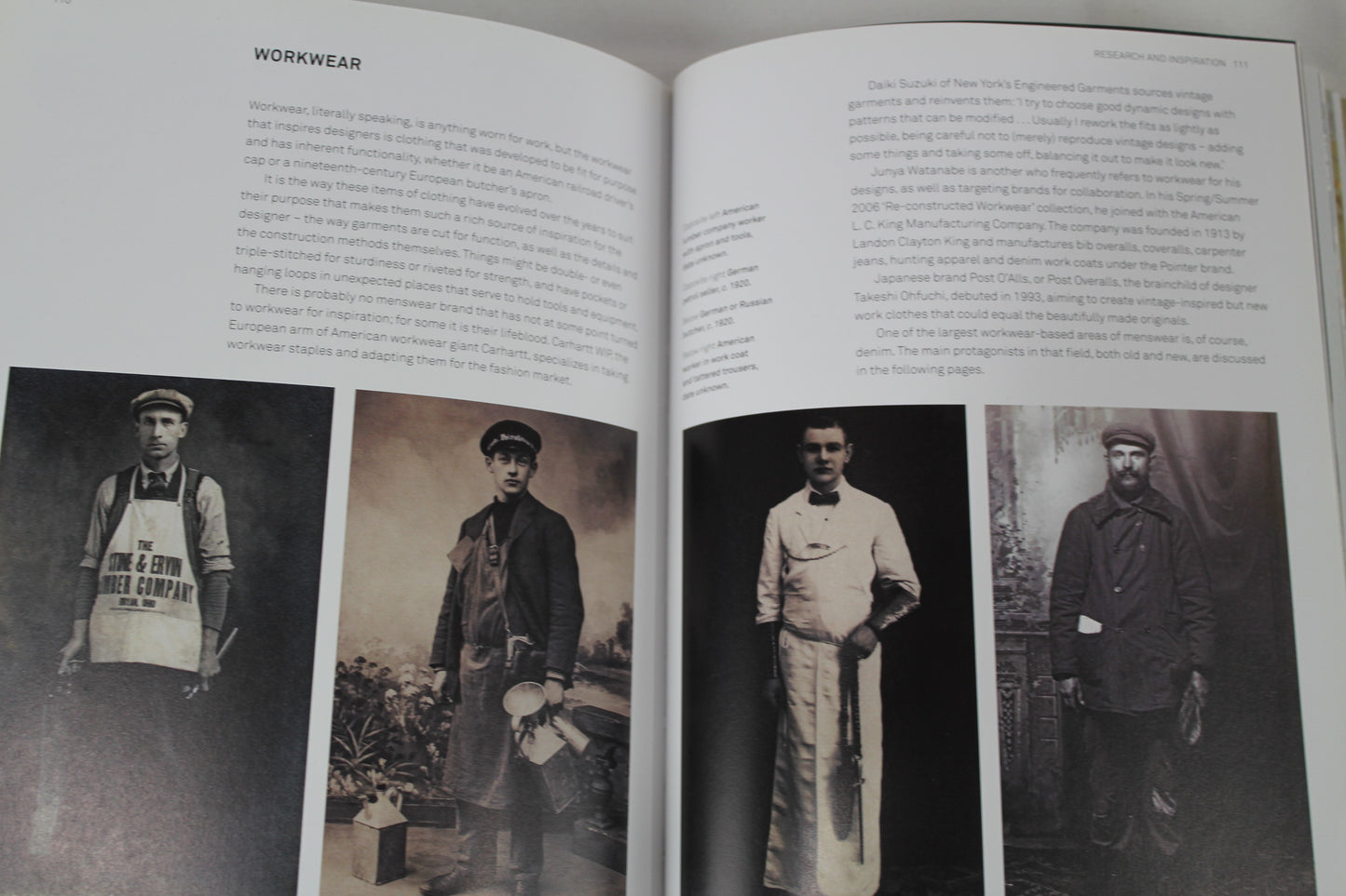 The Fashion Resource Book: Men by Robert Leach