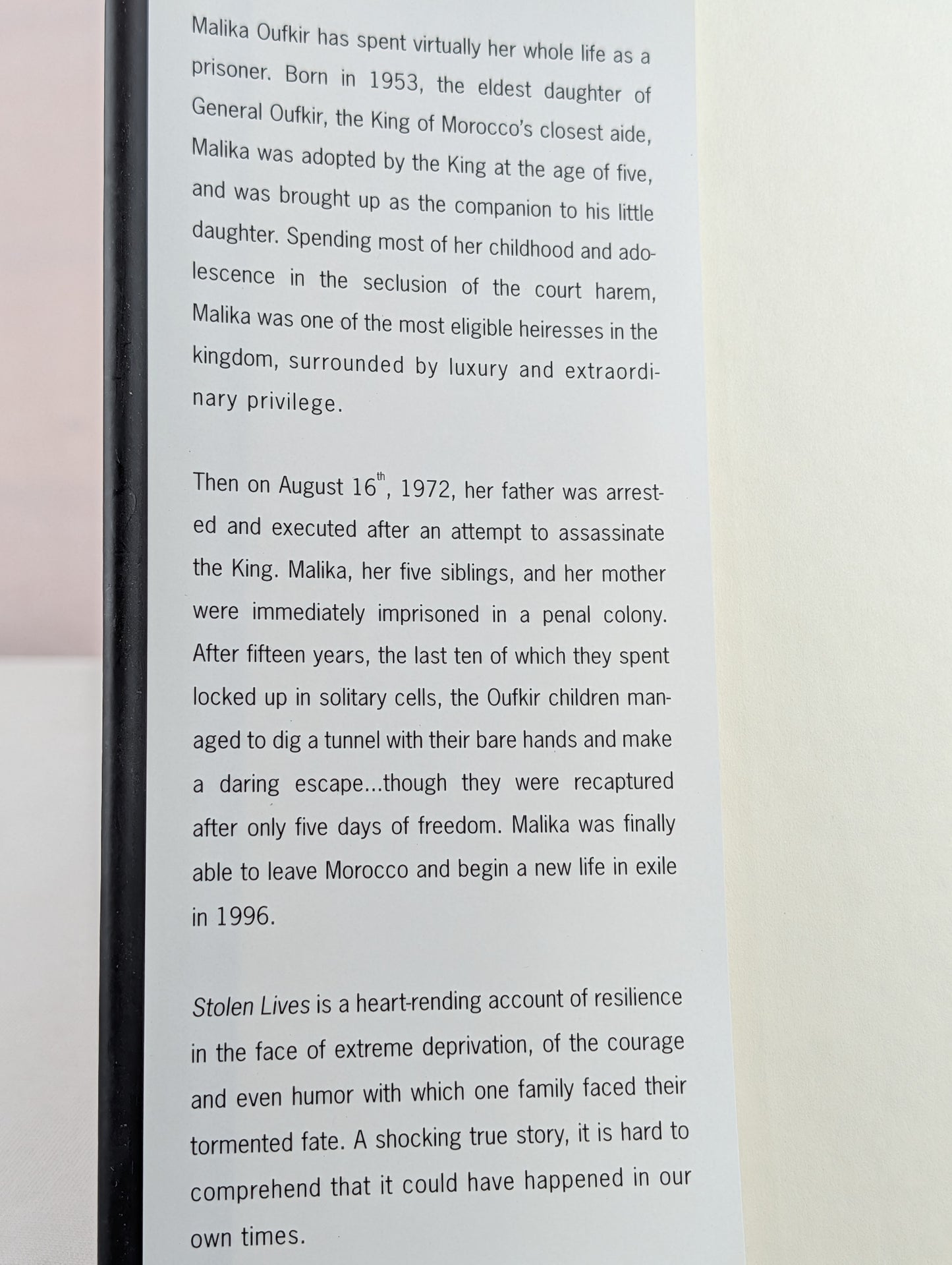 Stolen Lives: Twenty Years in a Desert Jail (Oprah's Book Club) by Malika Oufkir, Michele Fitoussi, Ros Schwartz