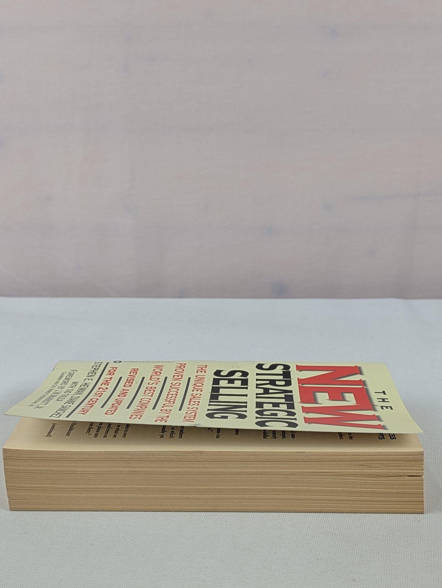 The New Strategic Selling: The Unique Sales System Proven Successful by the World's Best Companies by Stephen E. Heiman
