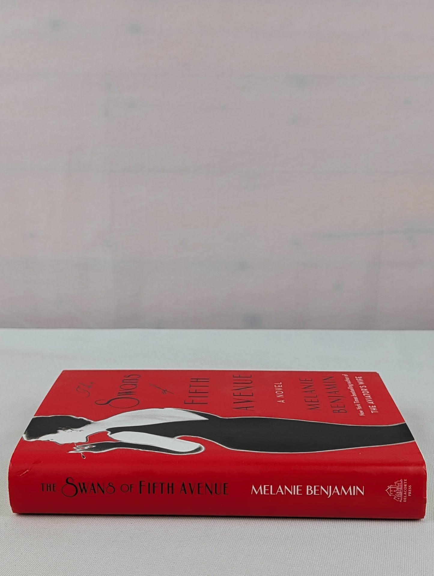 The Swans of Fifth Avenue: A Novel by Melanie Benjamin