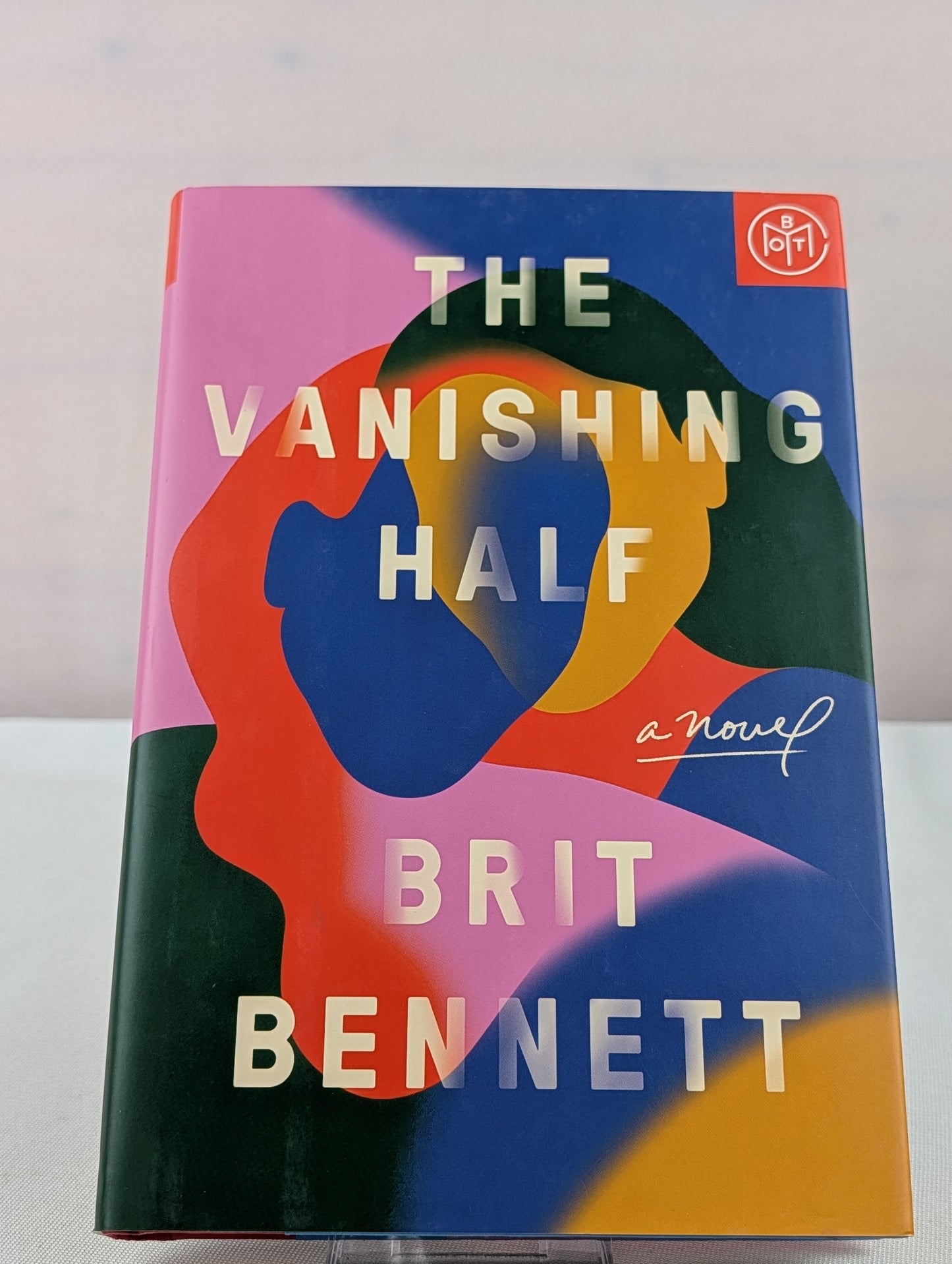 The Vanishing Half: A GMA Book Club Pick (A Novel) by Brit Bennett
