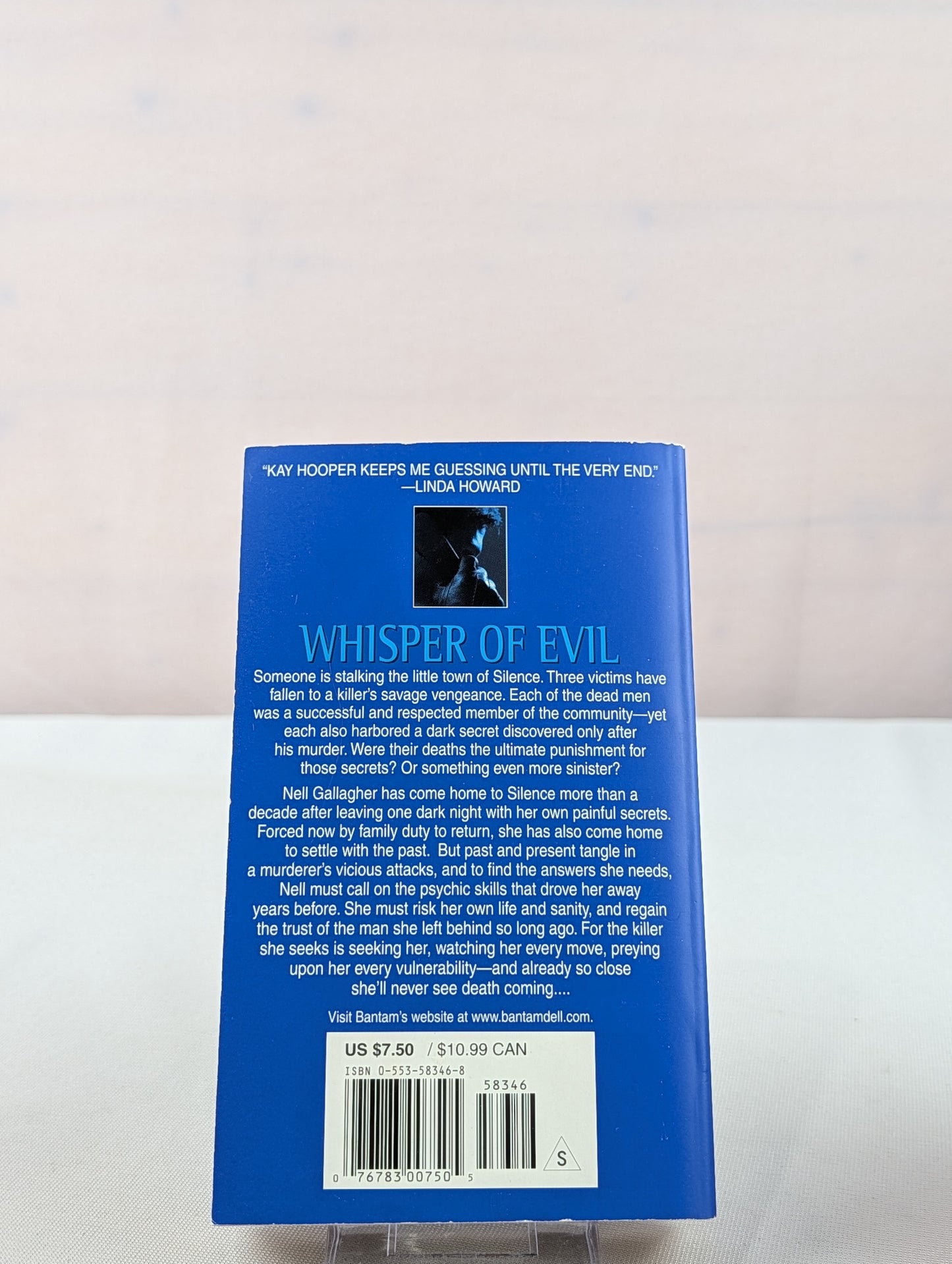Whisper of Evil (Evil Trilogy) (Bishop/Special Crimes Unit) by Kay Hooper