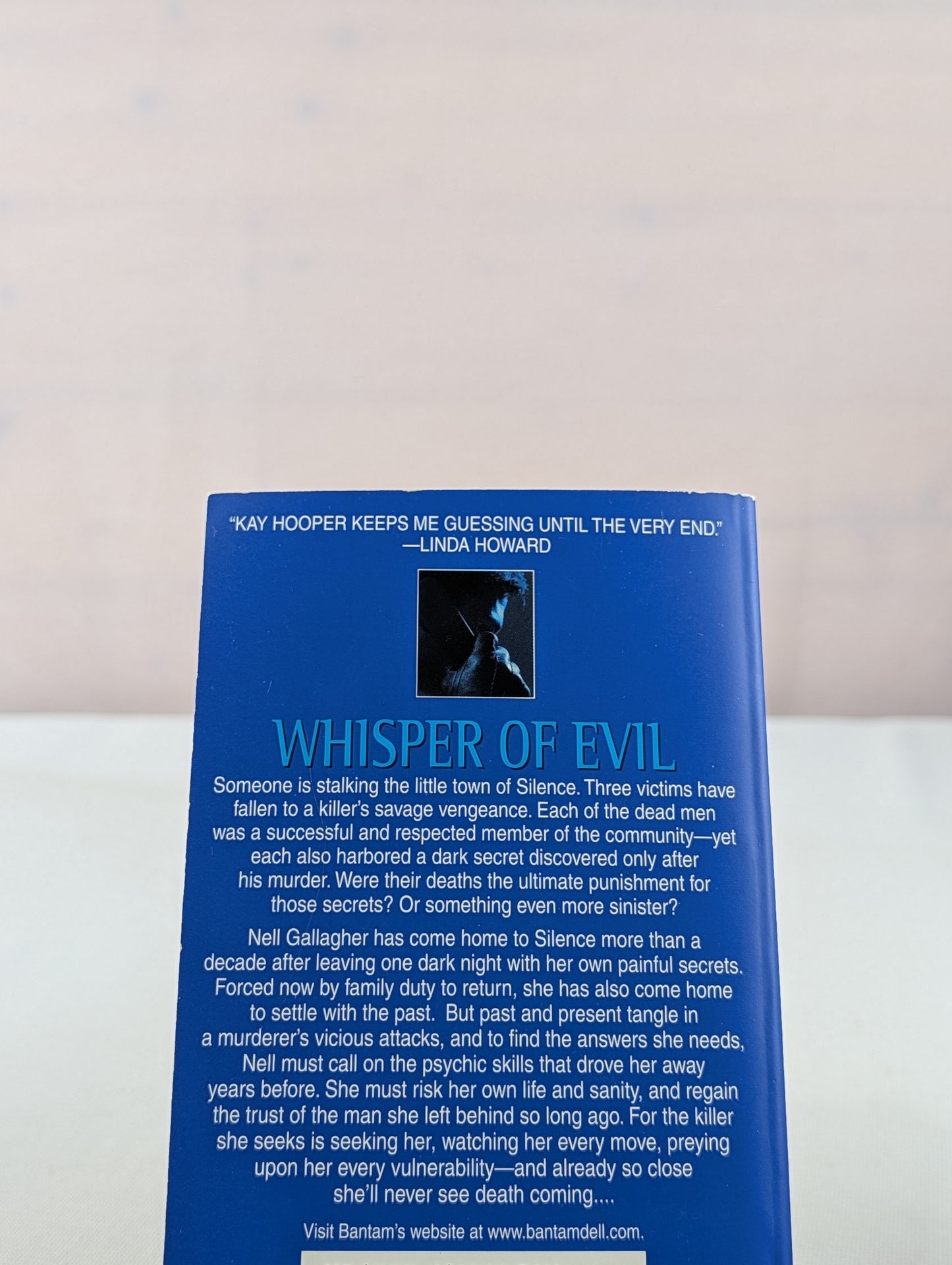 Whisper of Evil (Evil Trilogy) (Bishop/Special Crimes Unit) by Kay Hooper
